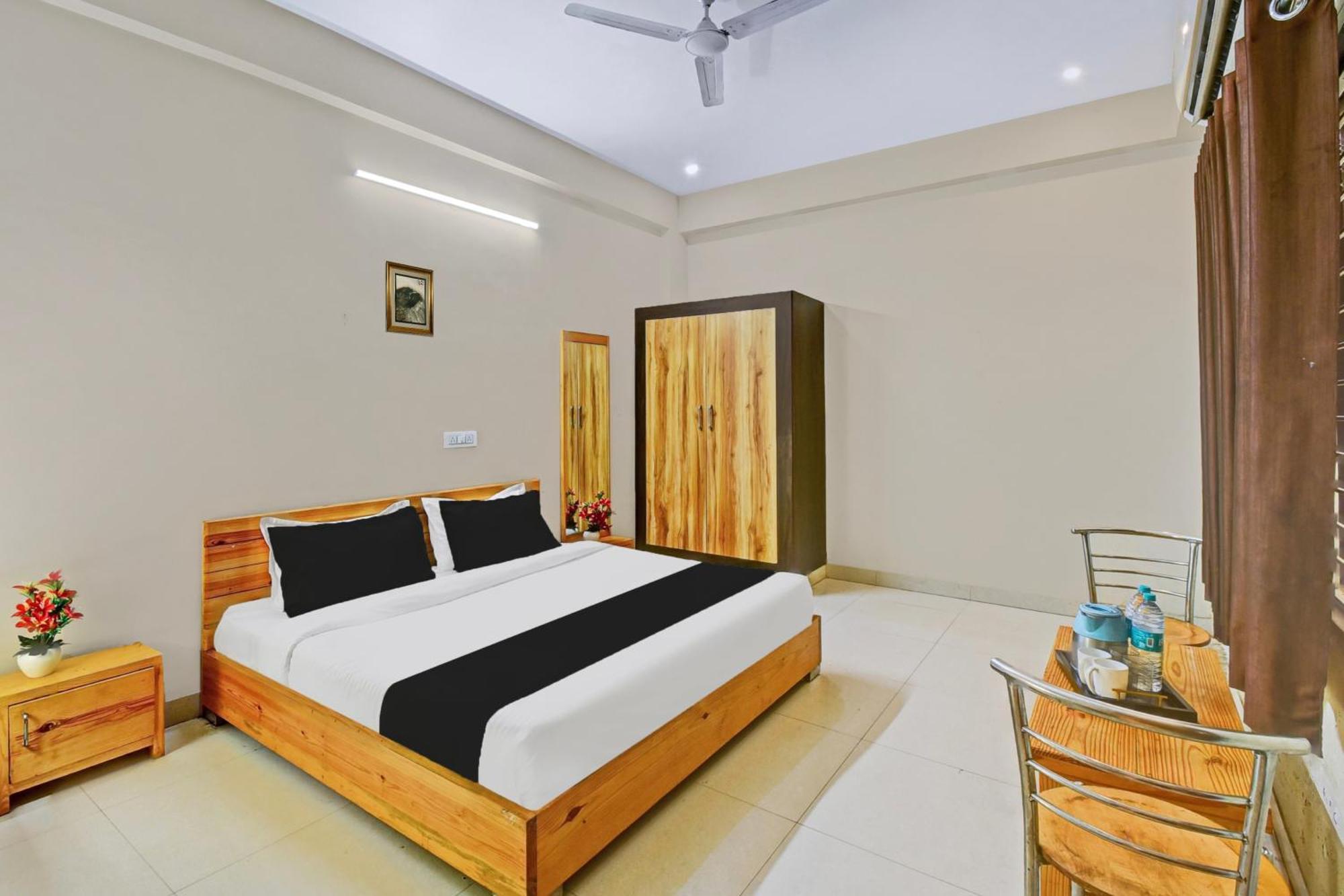 Collection O Abhay Hotel Jaipur