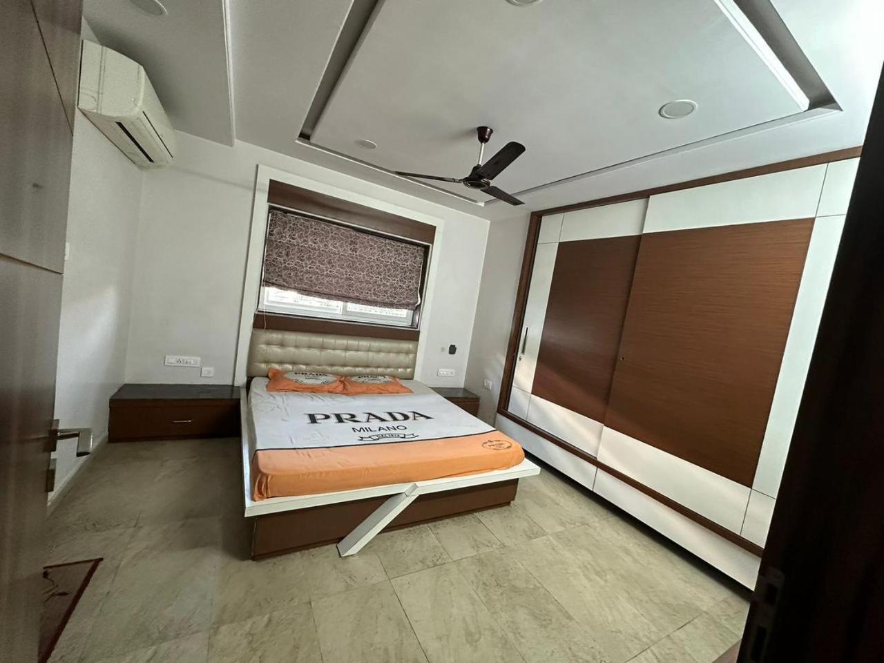 Apartment The White Outhouse At Banipark First Floor Jaipur