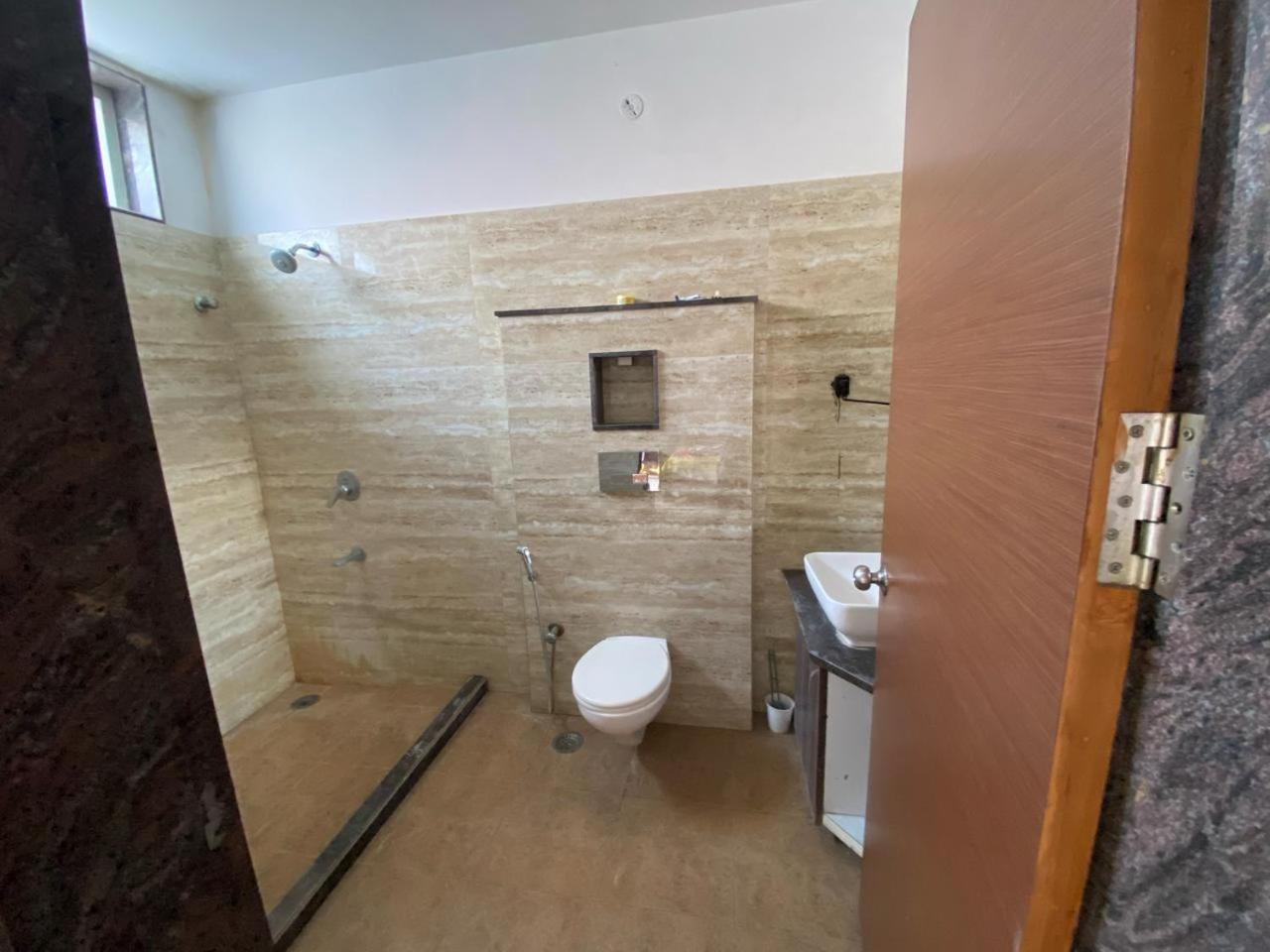 Apartment The White Outhouse At Banipark First Floor *