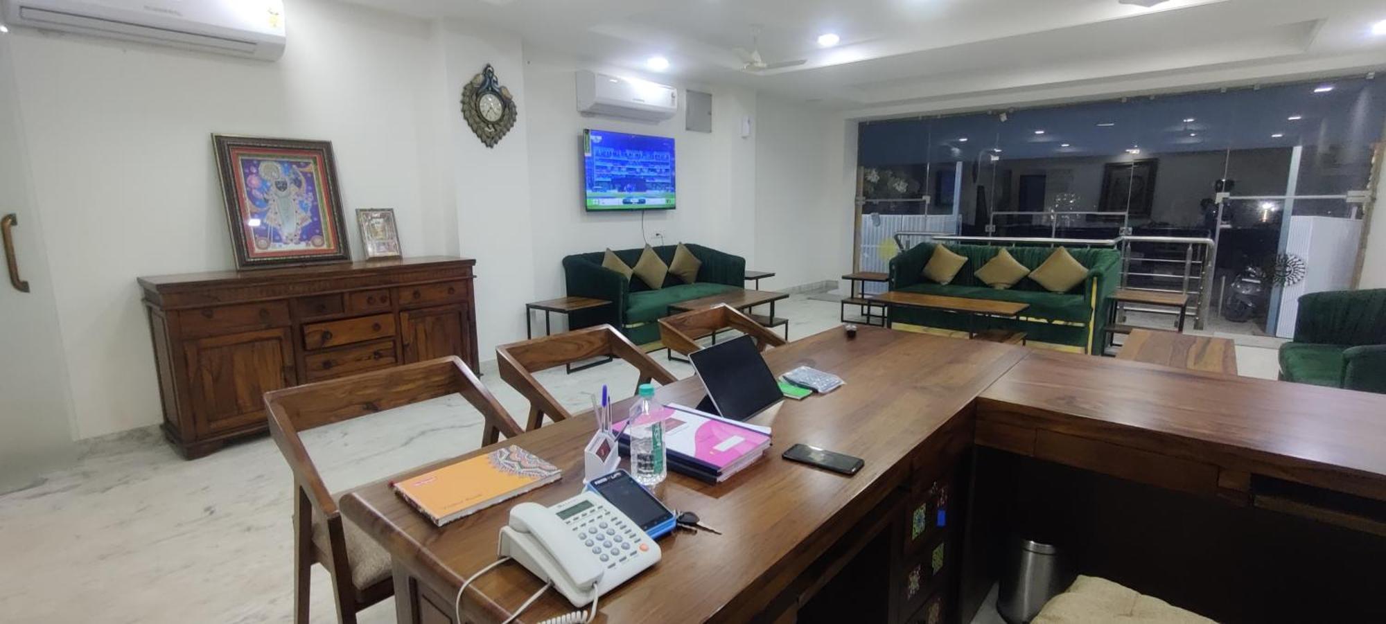 Suryavanshi Palace 3*