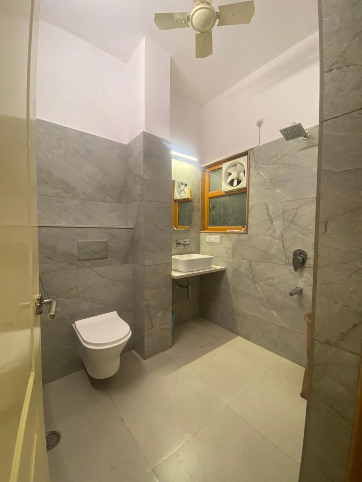 Apartment O2 Abode