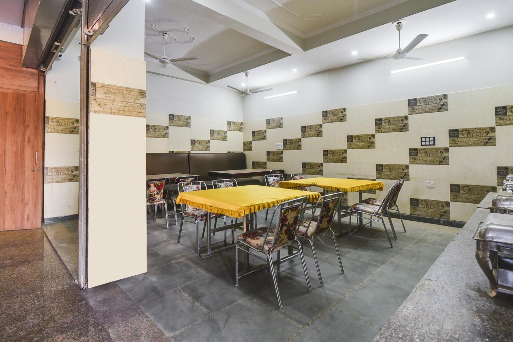 Super Collection O Kalyanpura Formerly Alpine Hotel Jaipur