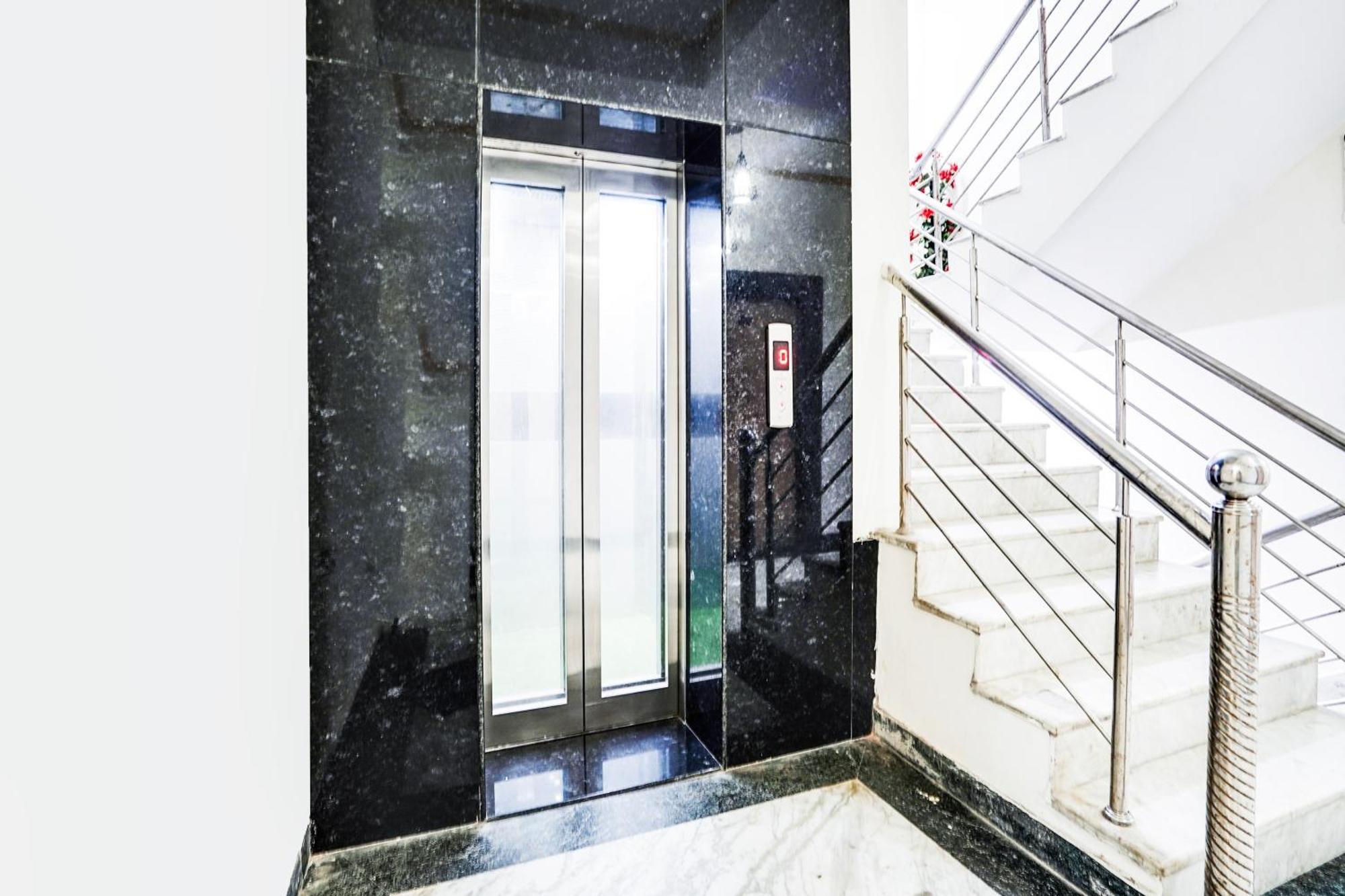 Super O Vaishali Nagar Hotel
