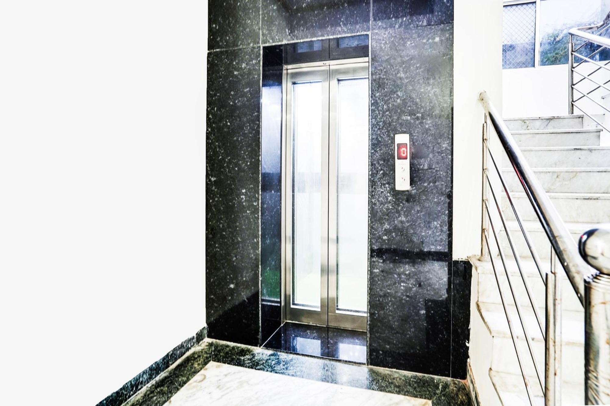 Hotel Super O Vaishali Nagar