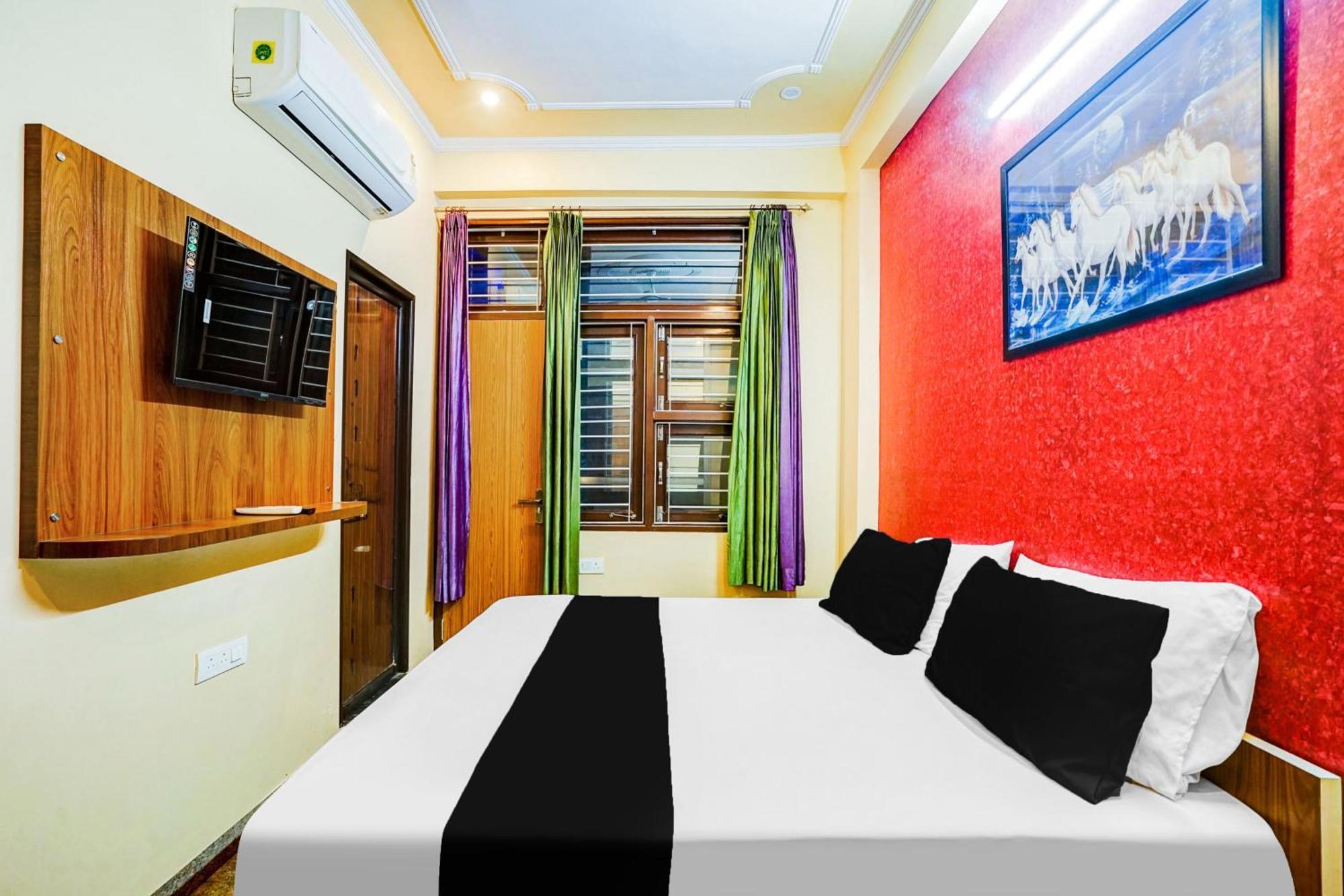 O R Square Hotel
