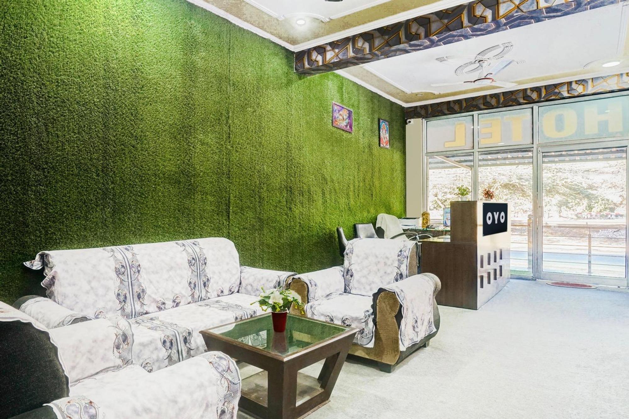 O R Square Hotel