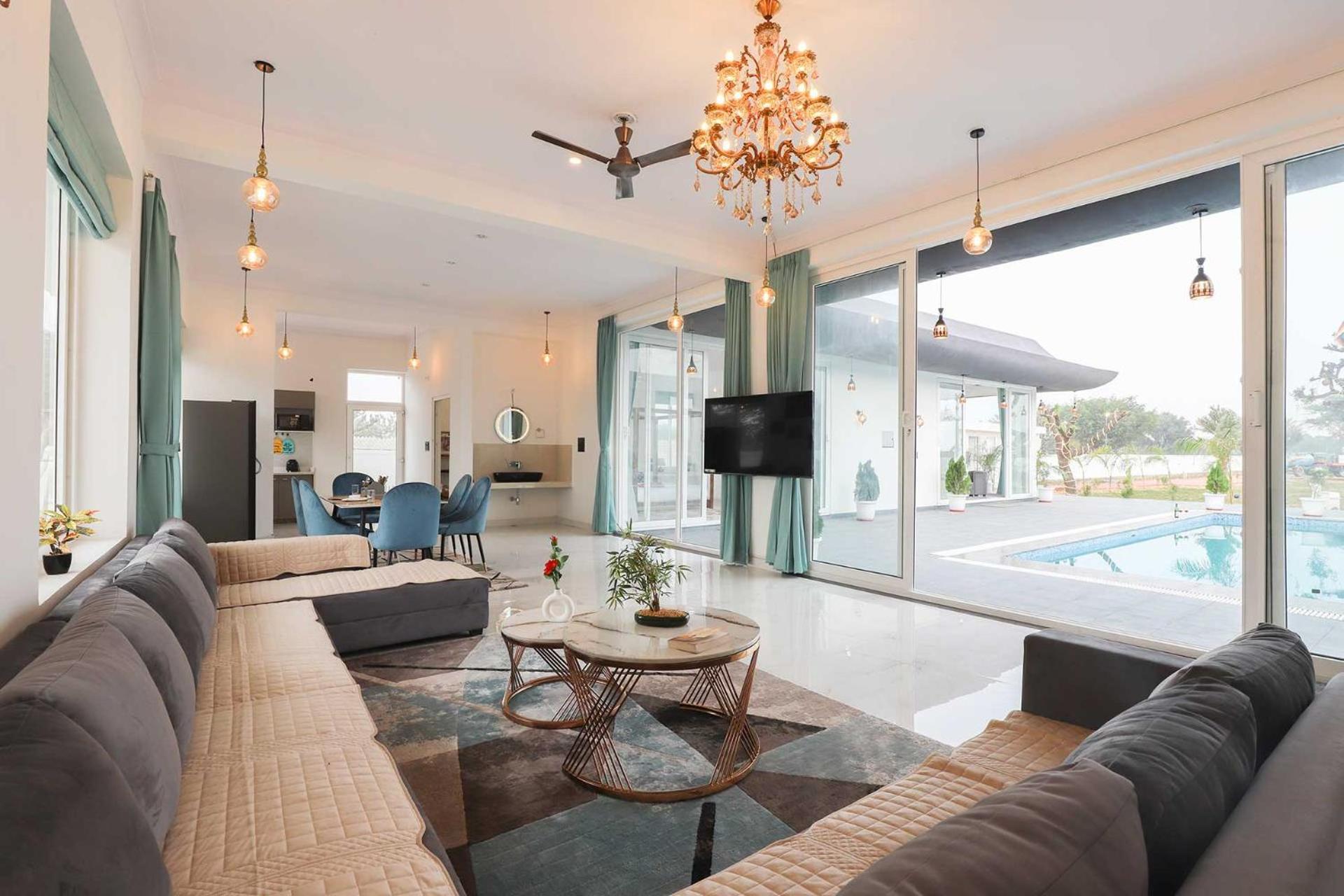 4bhk Luxury Private By The Party Citadel