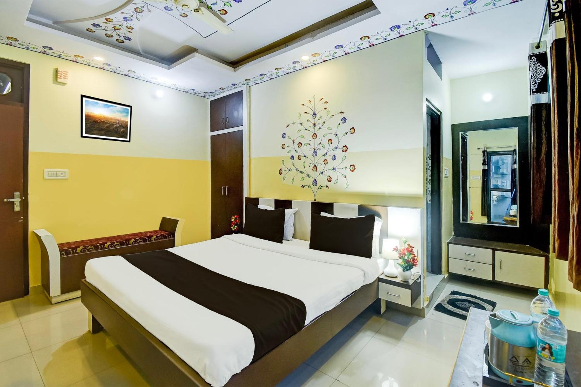 Hotel Super Collection O Ramgarh Mod Near Hawa Mahal Formerly Ng Palace *