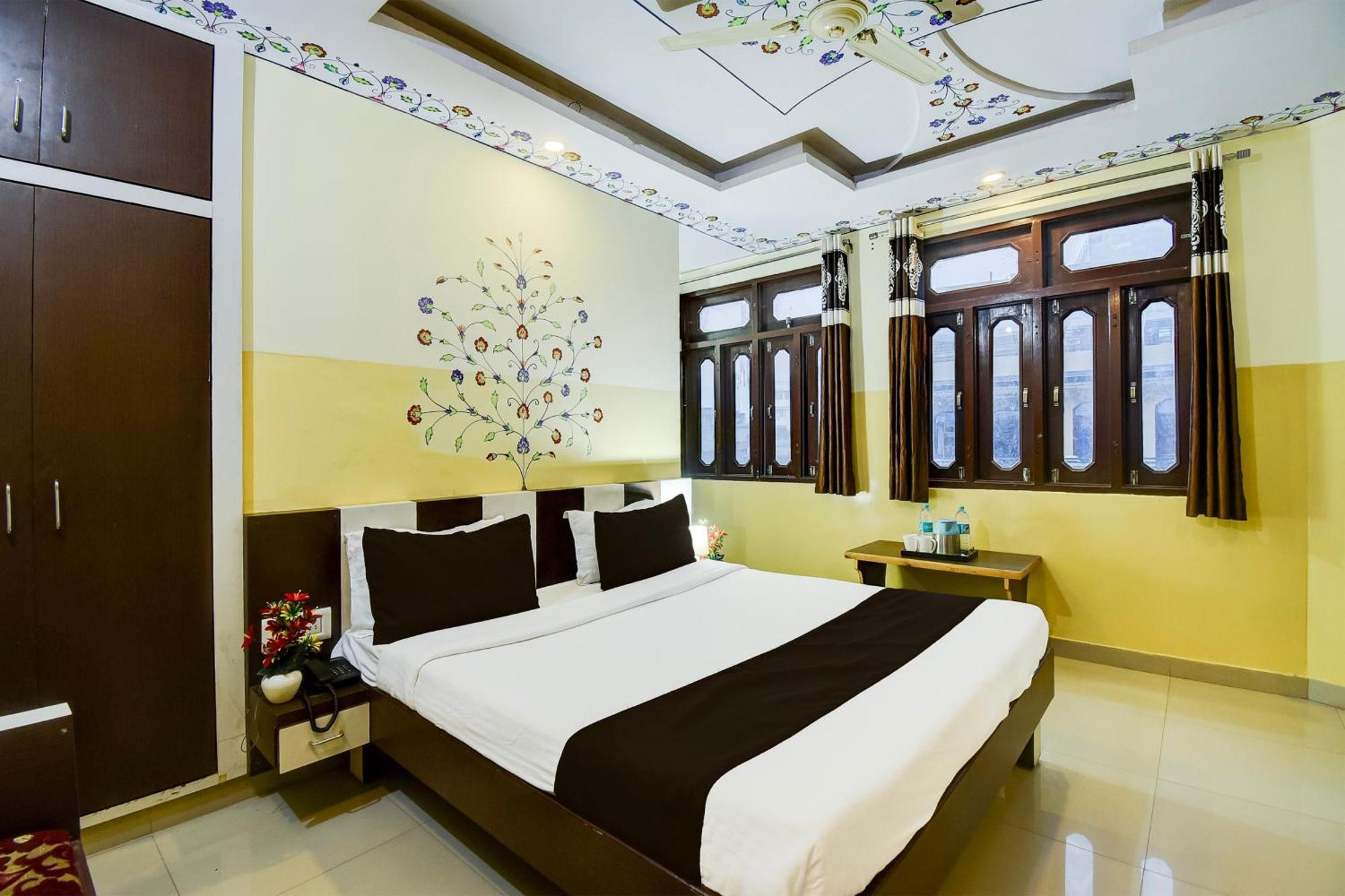 Hotel Super Collection O Ramgarh Mod Near Hawa Mahal Formerly Ng Palace *