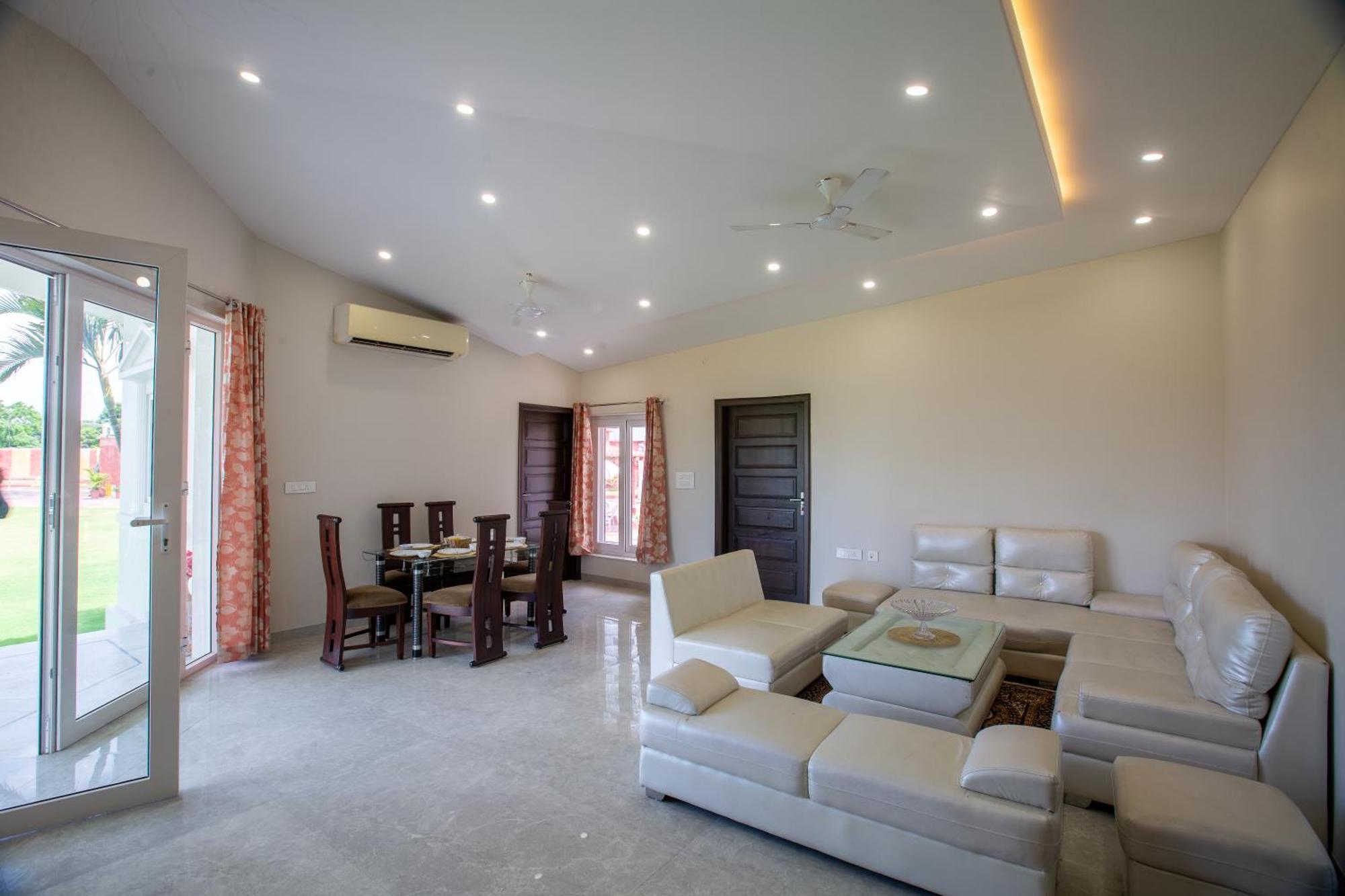 Palm Familia-6bhk Italian With Cook Villa