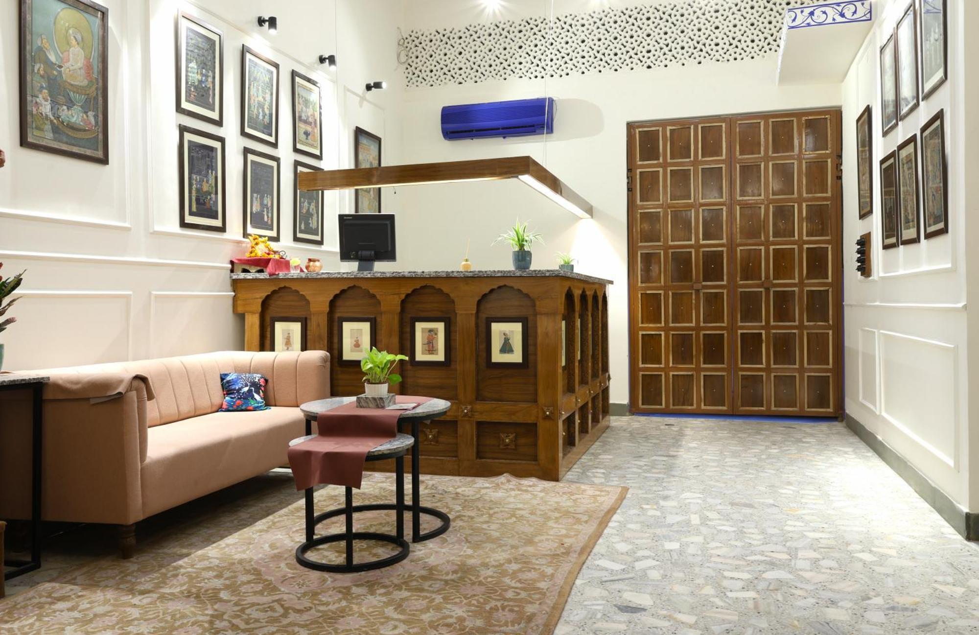 House Of Amer 3*