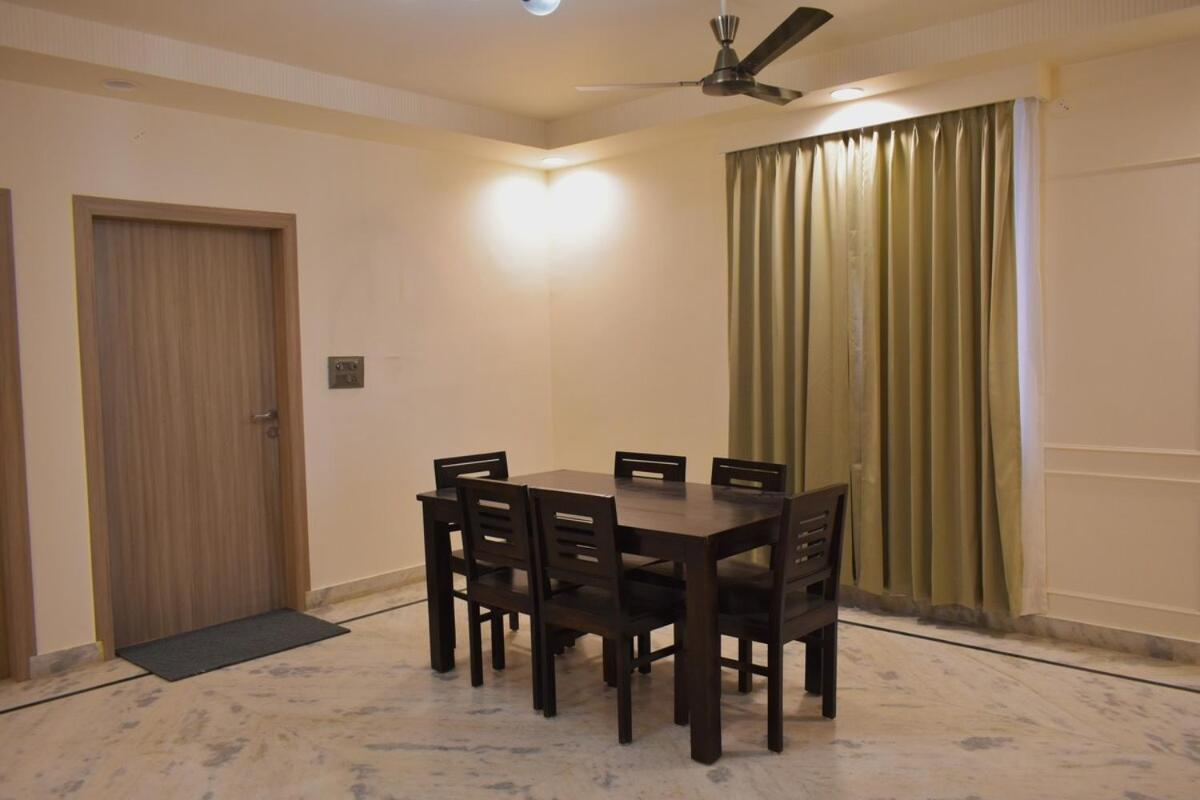Villa 3Bhk Apartment In Jaipur By The Regal Sanctum *