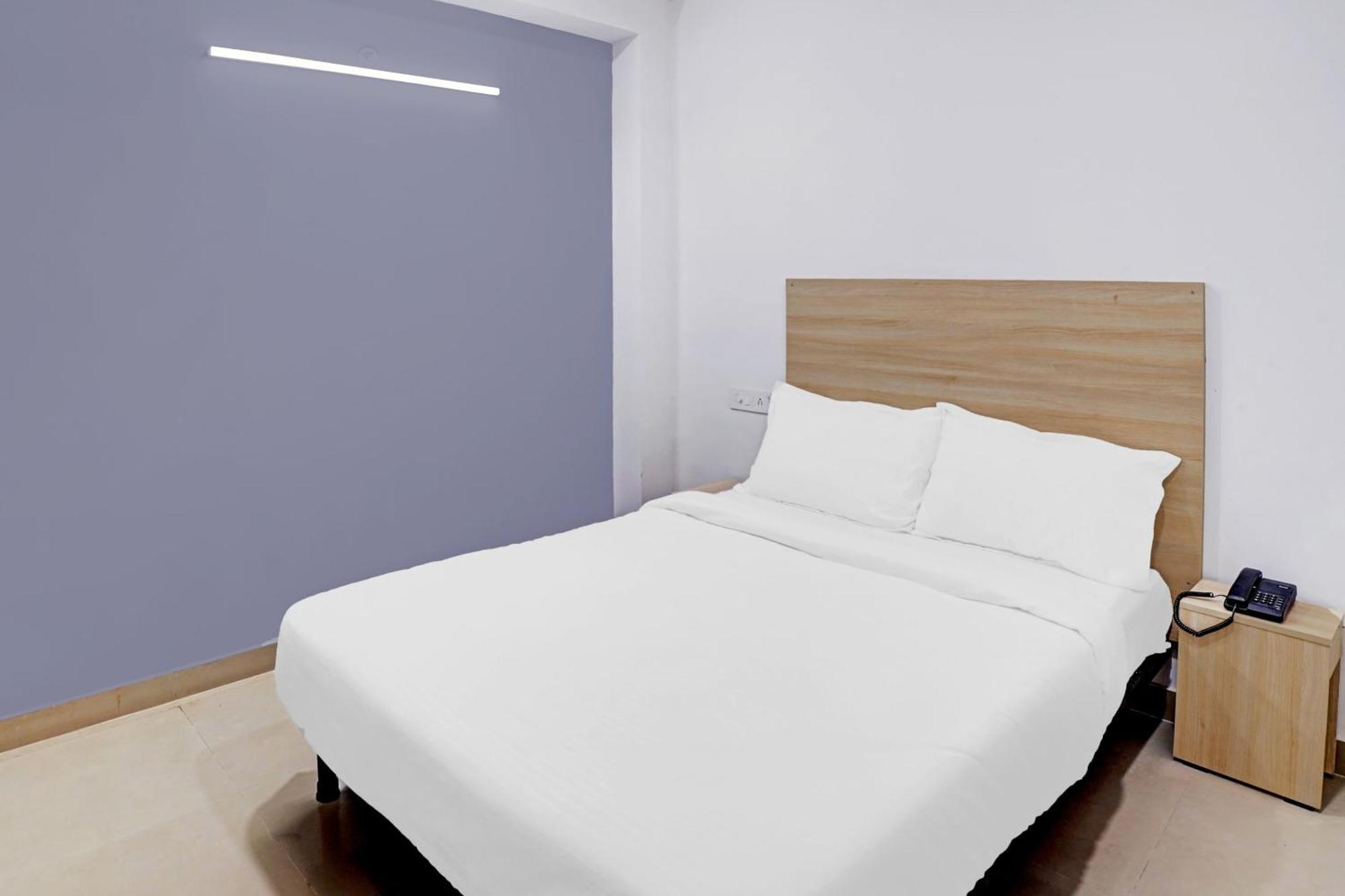 Super Collection O Grand Capitol- Hotel
