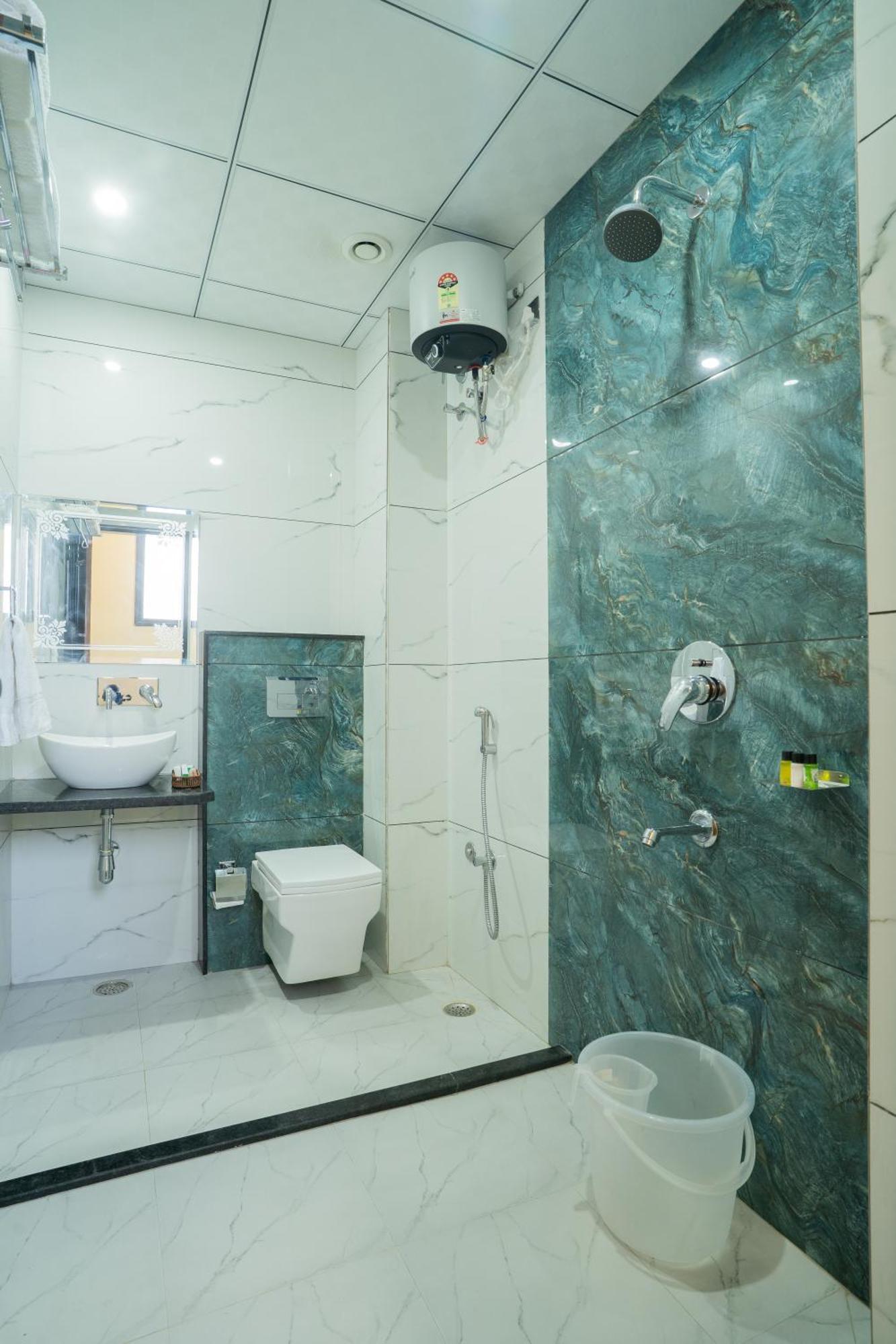 Hotel De Grand Dwarka-Near Jaipur Airport Jaipur