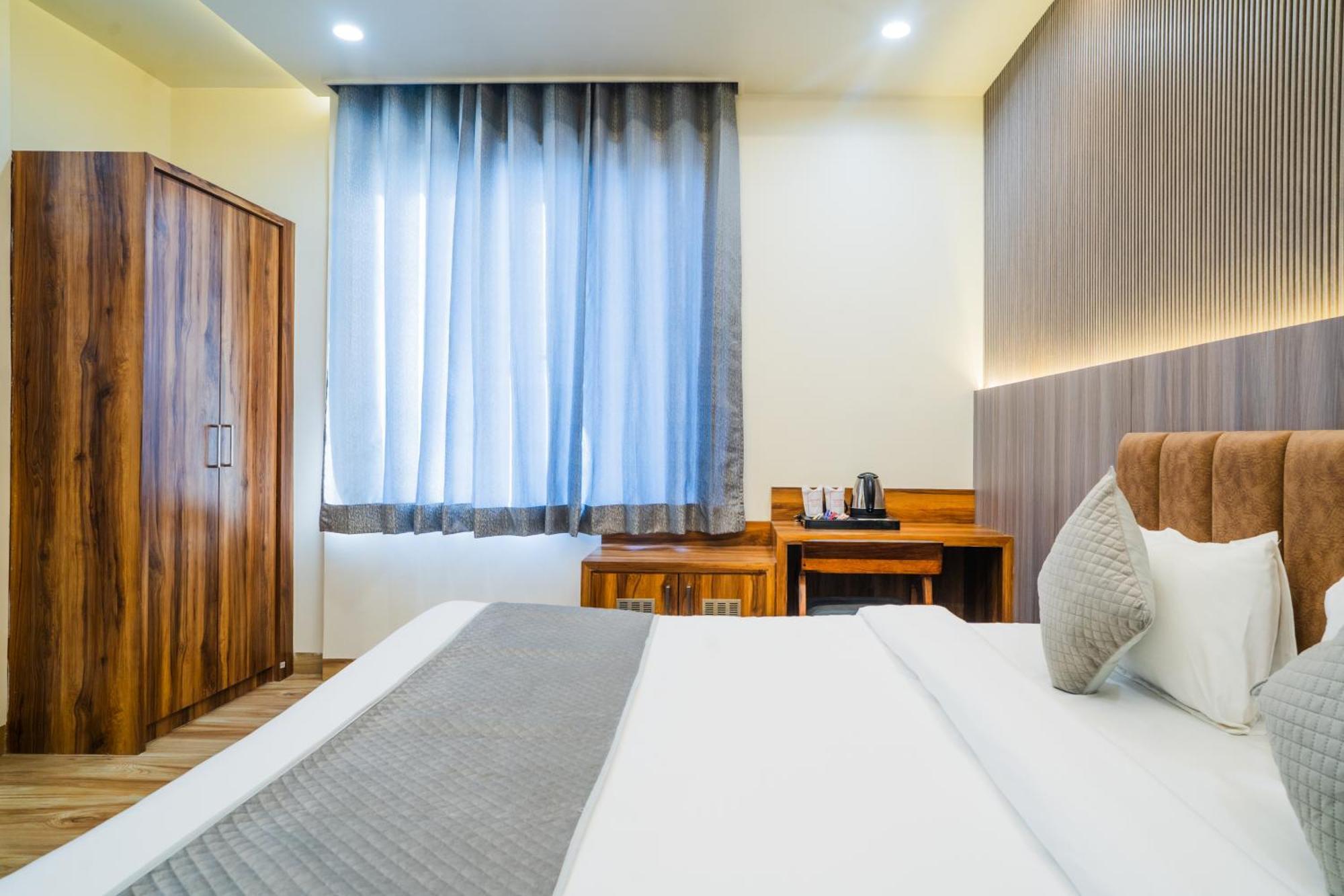 Hotel De Grand Dwarka-Near Jaipur Airport 3* Jaipur