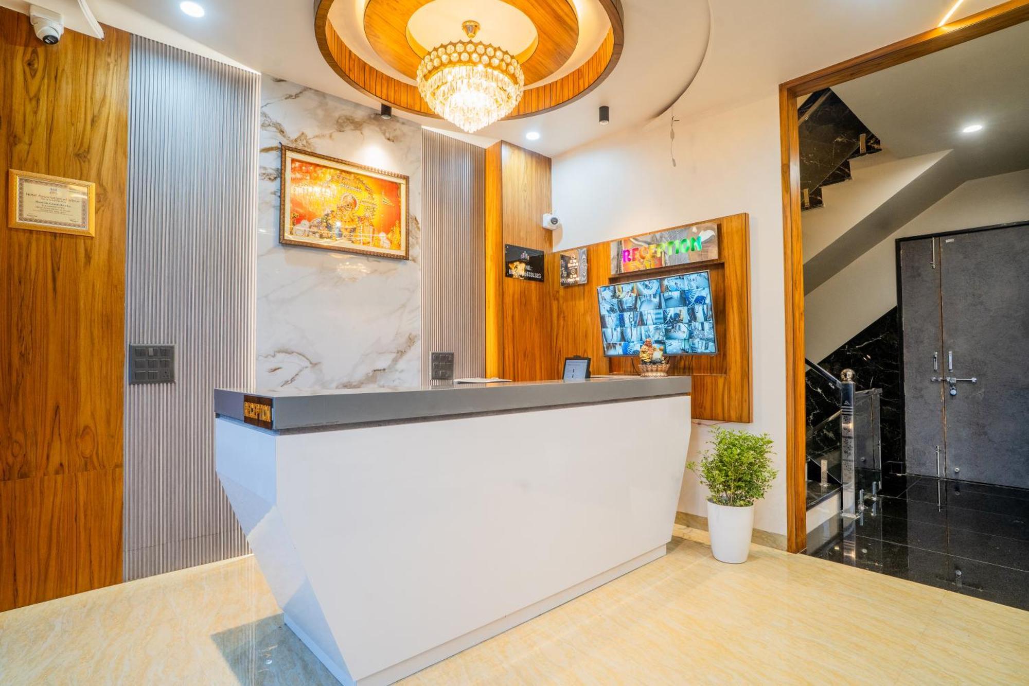Hotel Hotel De Grand Dwarka-Near Jaipur Airport 3*