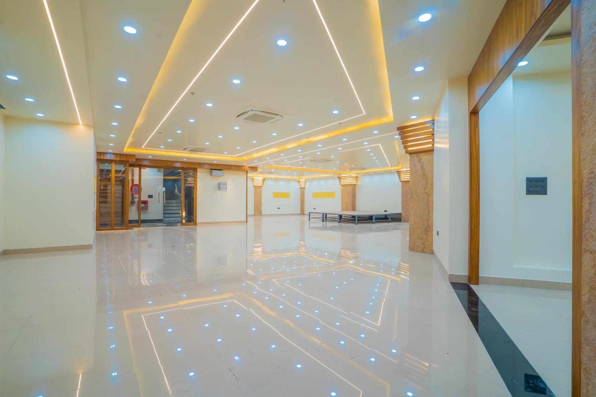 Hotel De Grand Dwarka-Near Jaipur Airport Hotel