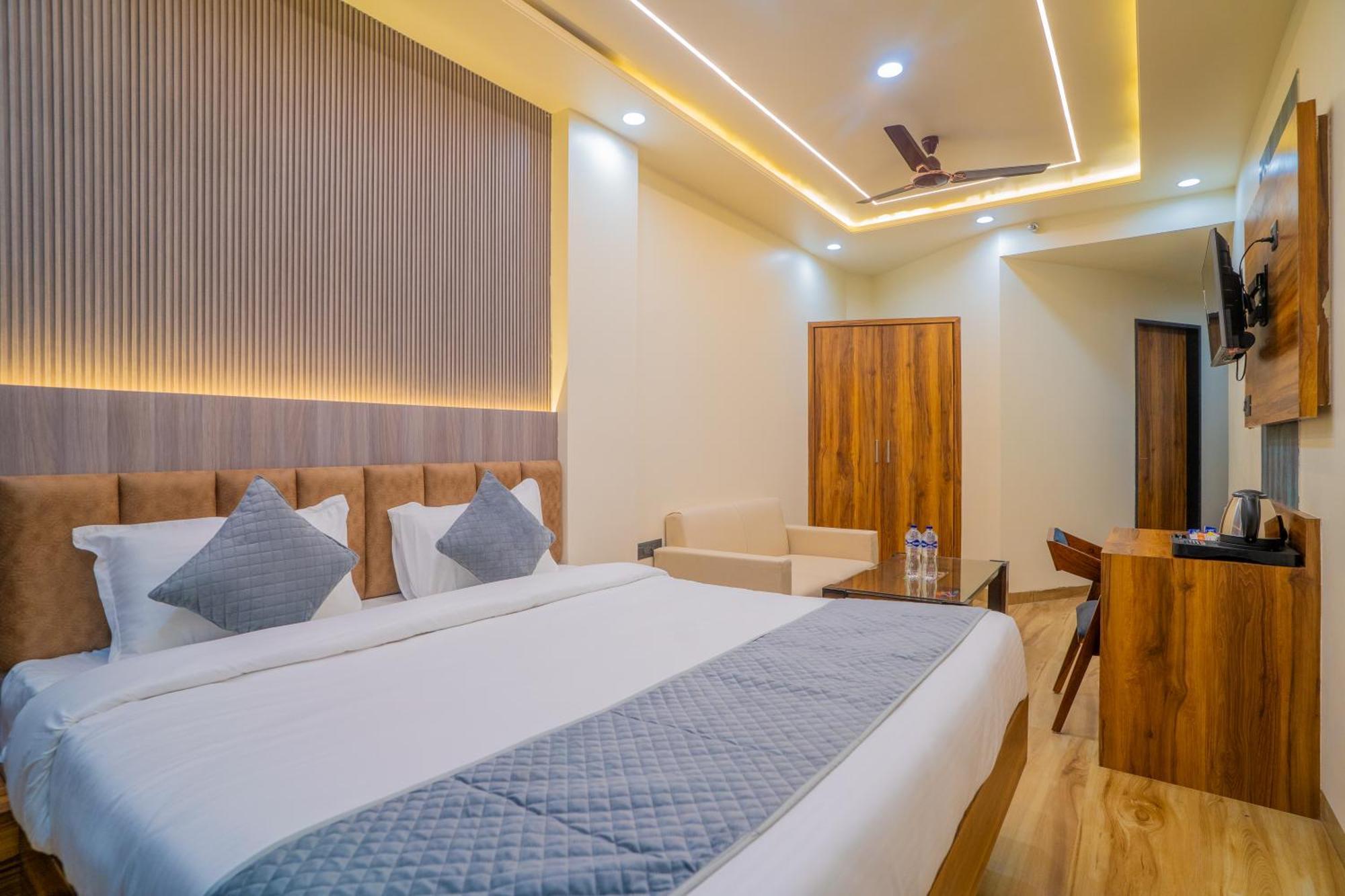 Hotel De Grand Dwarka-Near Jaipur Airport Hotel