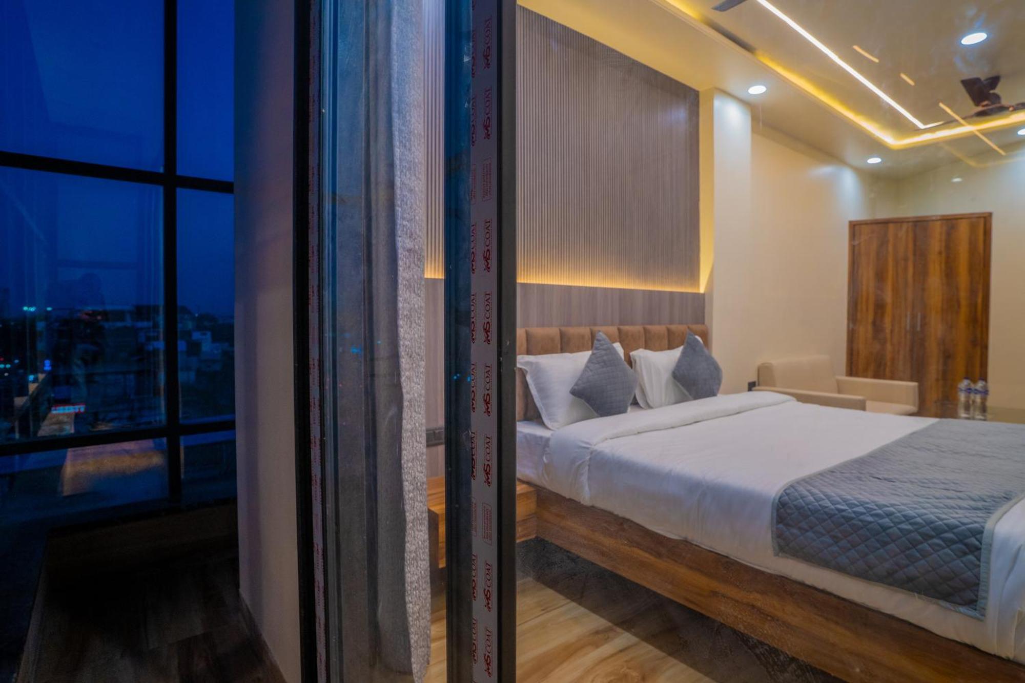 Hotel De Grand Dwarka-Near Jaipur Airport Hotel 3*