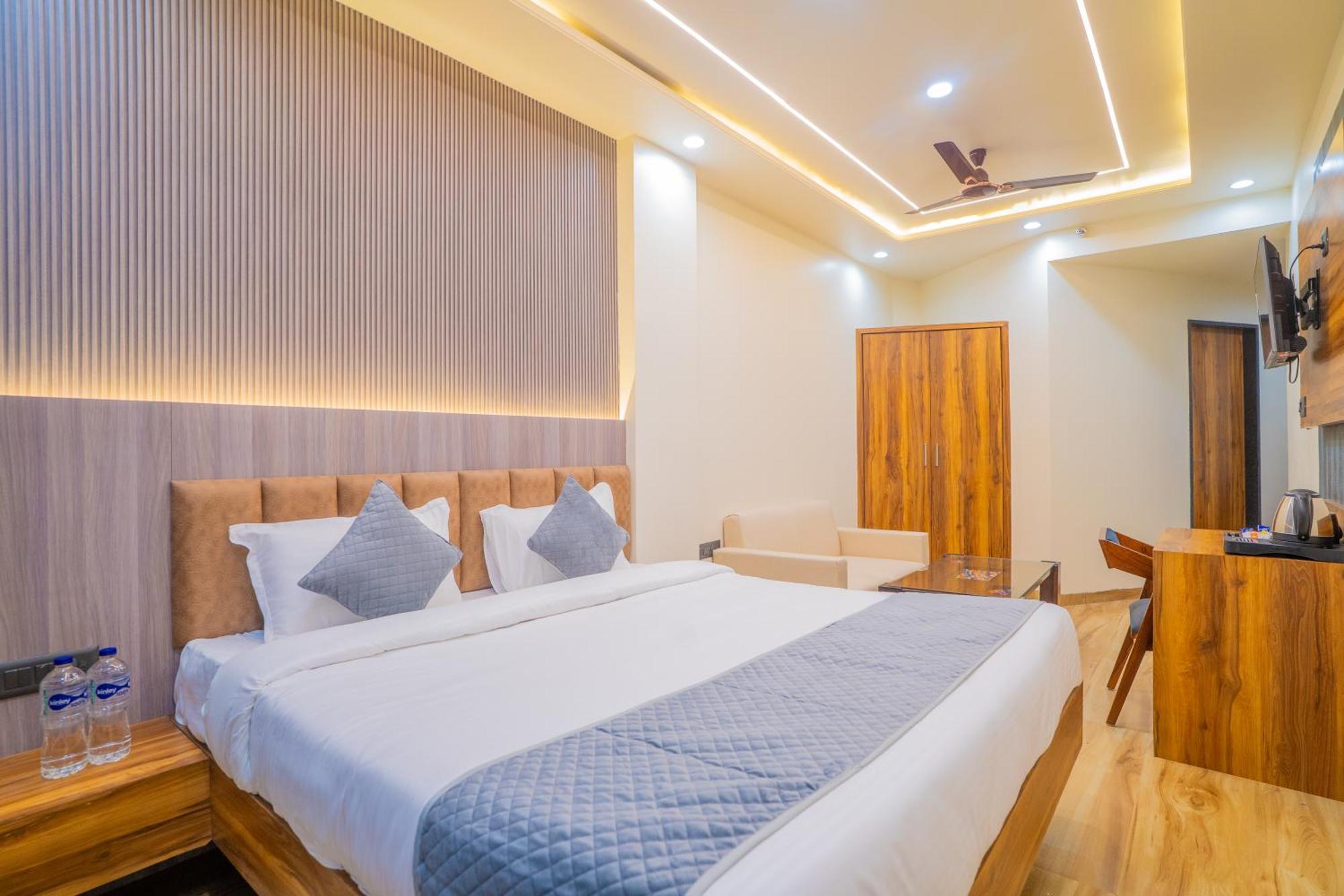 Hotel De Grand Dwarka-Near Jaipur Airport Jaipur