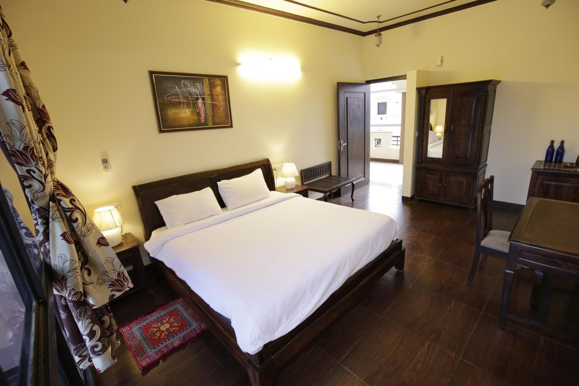 Hotel Royal Wings 3*