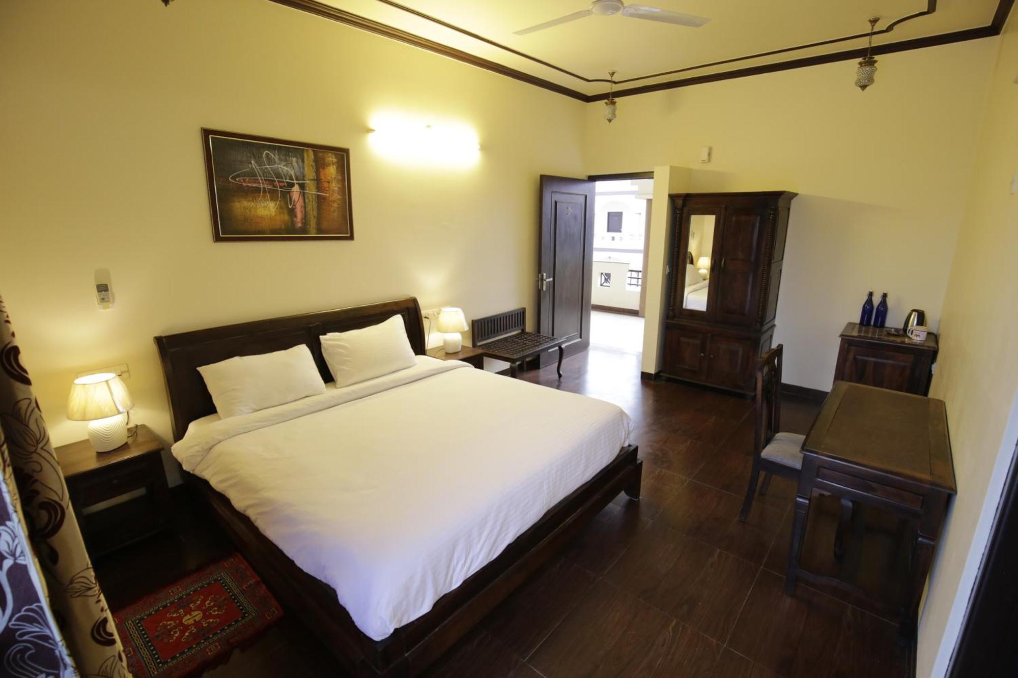 Hotel Royal Wings 3*