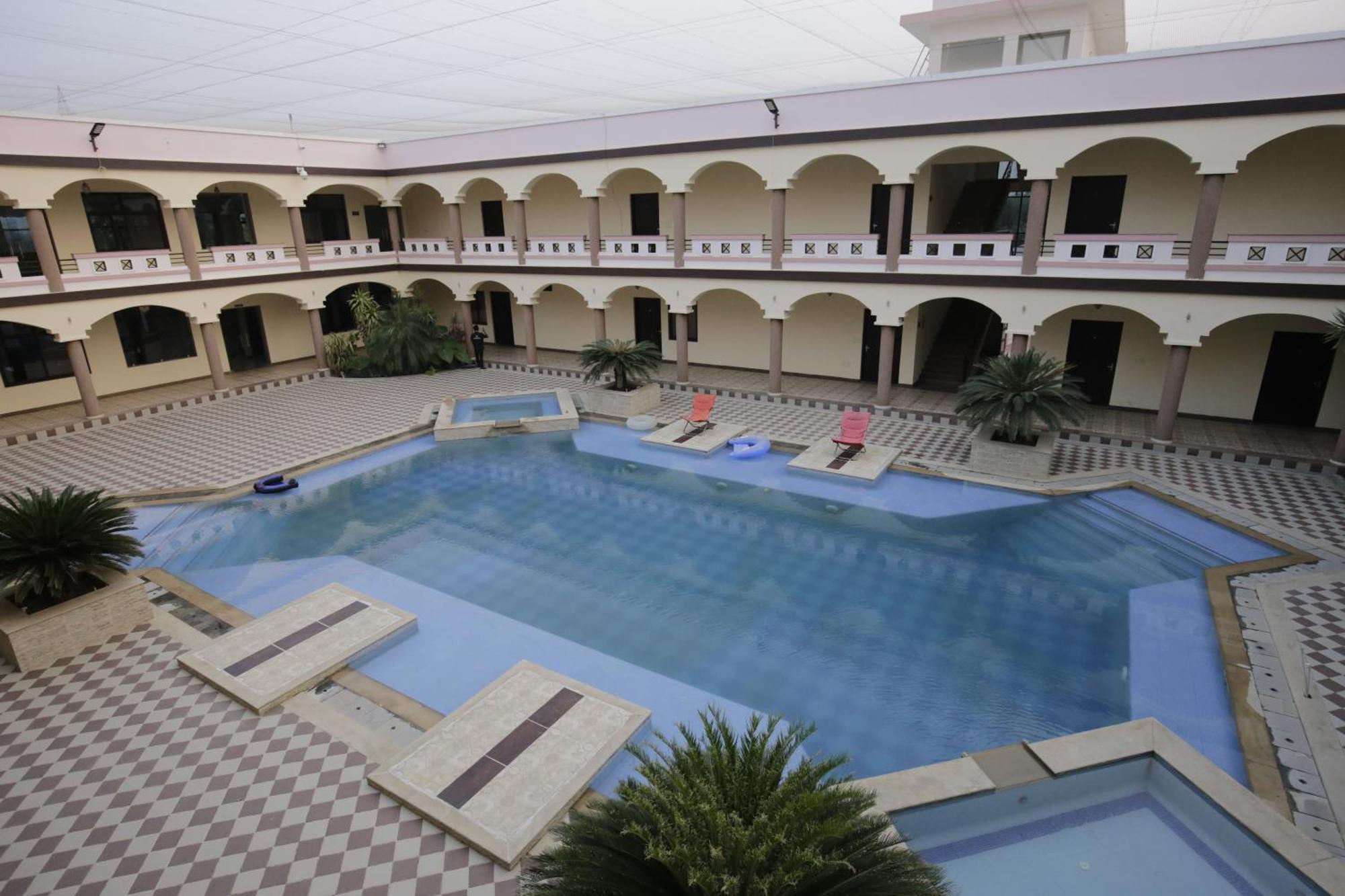 Hotel Royal Wings
