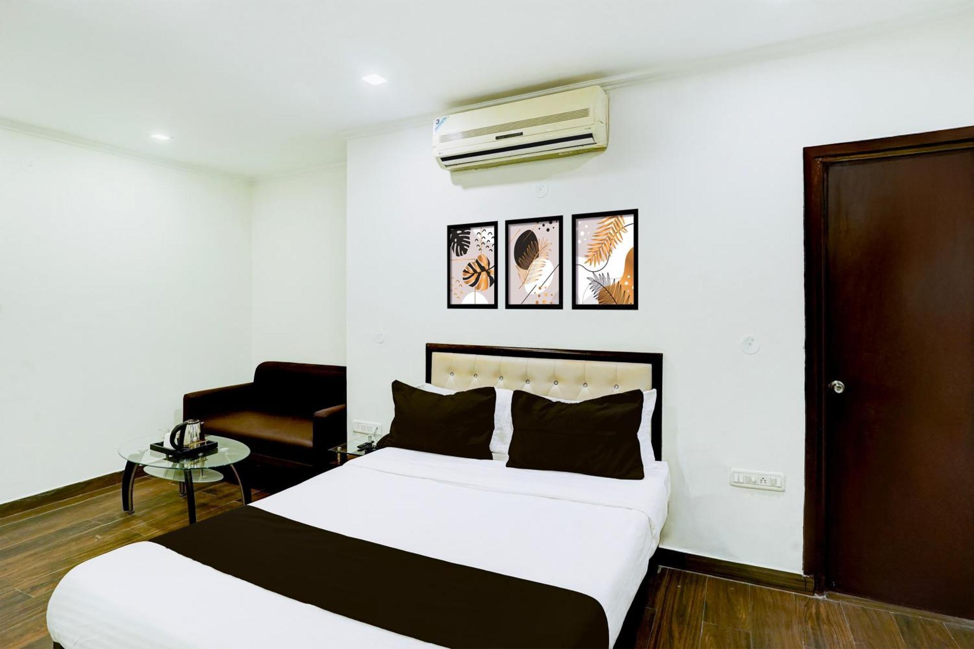Super Townhouse Girdhar Marg Formerly Srida Jaipur