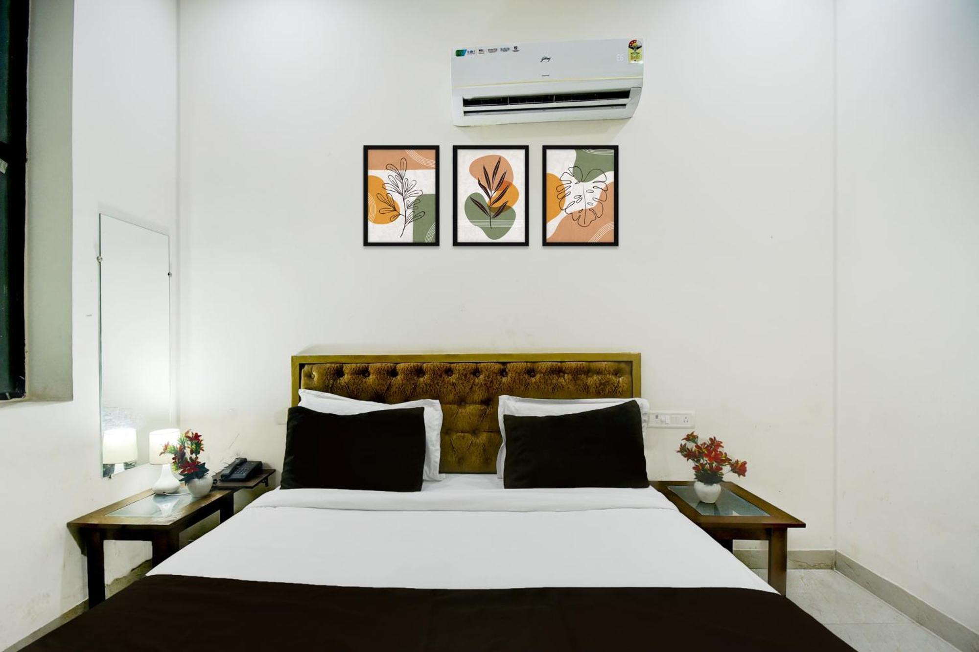 Hotel O Golden Sakura Jaipur