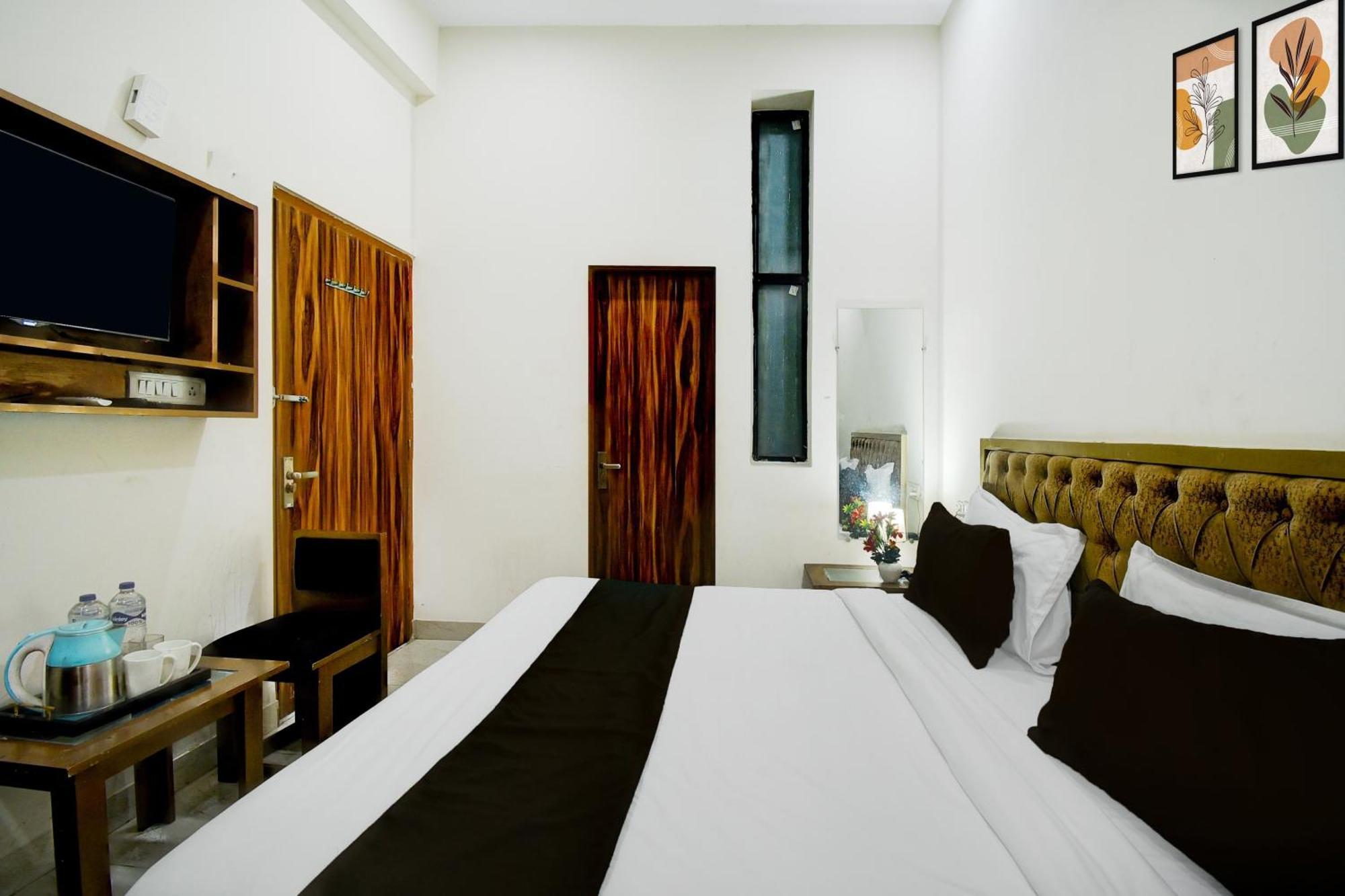 O Golden Sakura Hotel 3*