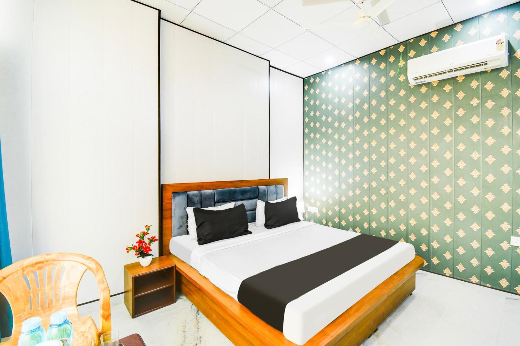 O Ma Karni & Restaurant Hotel 3*