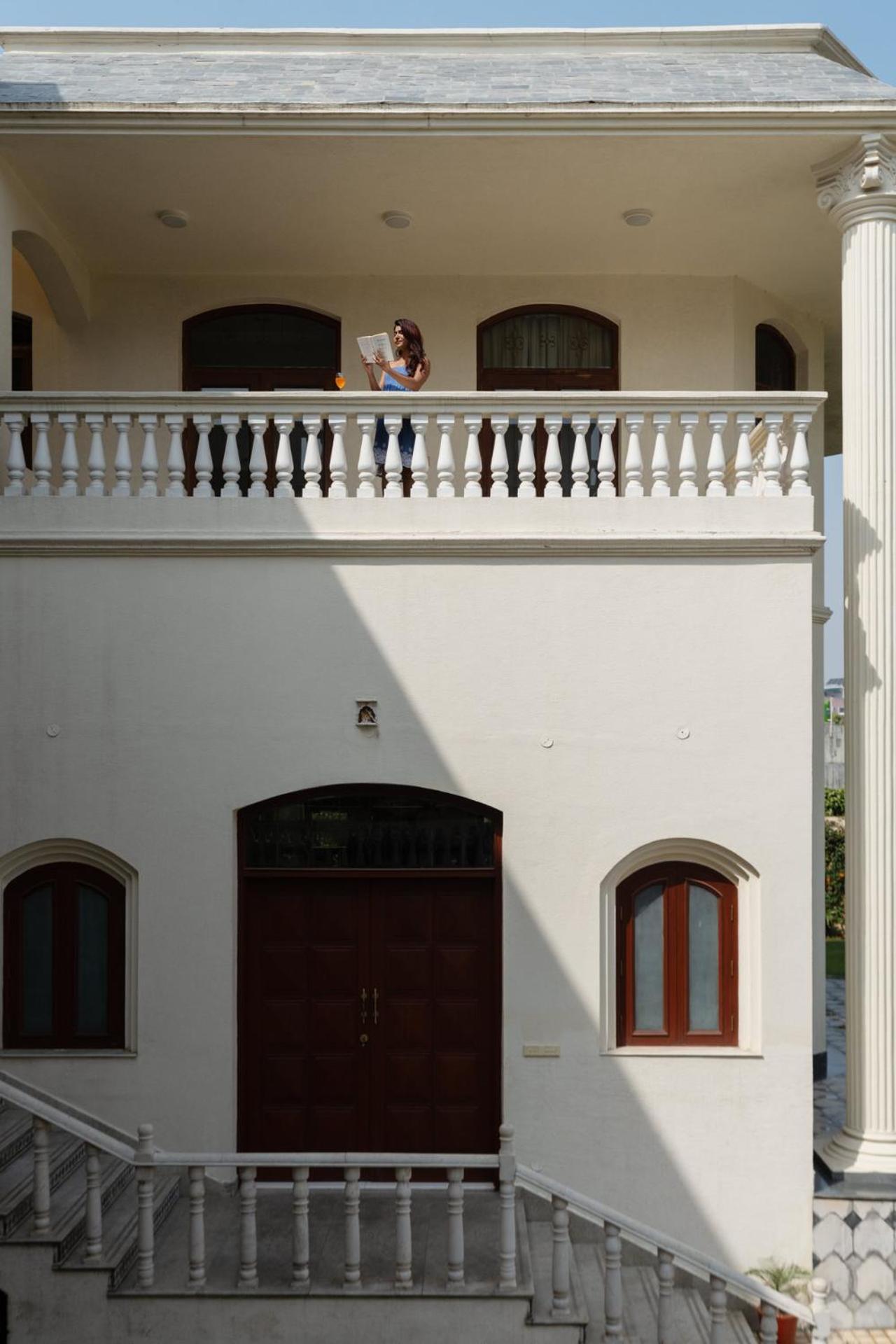 Villa Stayvista's Krishnalaya Mansion: Luxurious Retreat With Indoor Pool & Leisure Amenities
