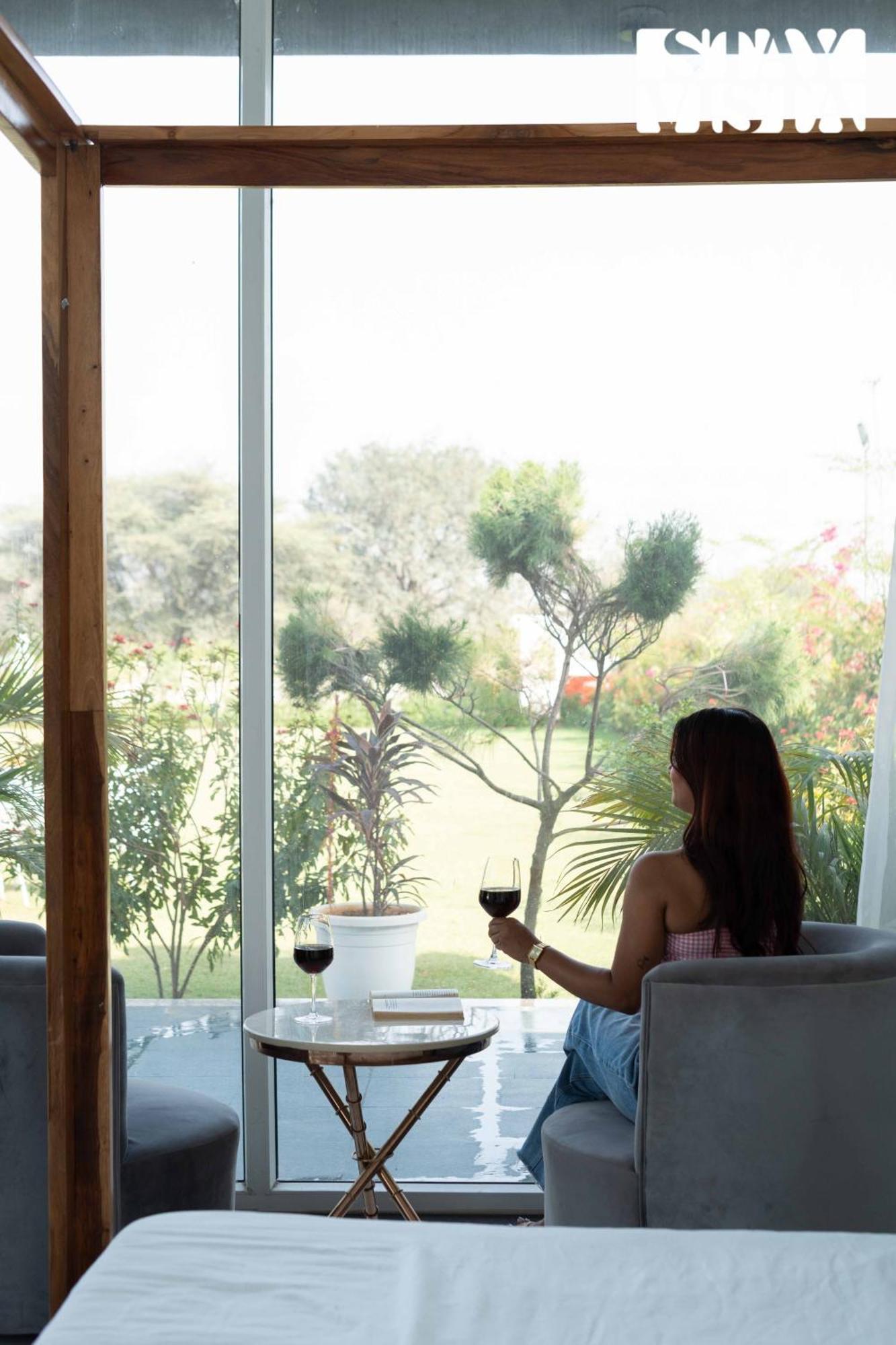 Villa Stayvista's Kundan - Pet-friendly With Sprawling Lawn, Outdoor Pool
