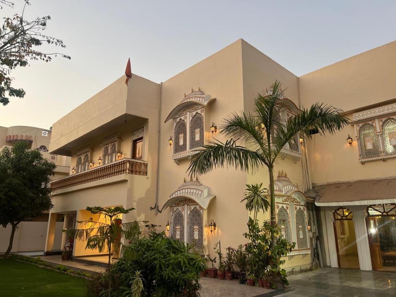 Hotel Kailash Heritage - A Royal Boutique Heritage Haveli 4*