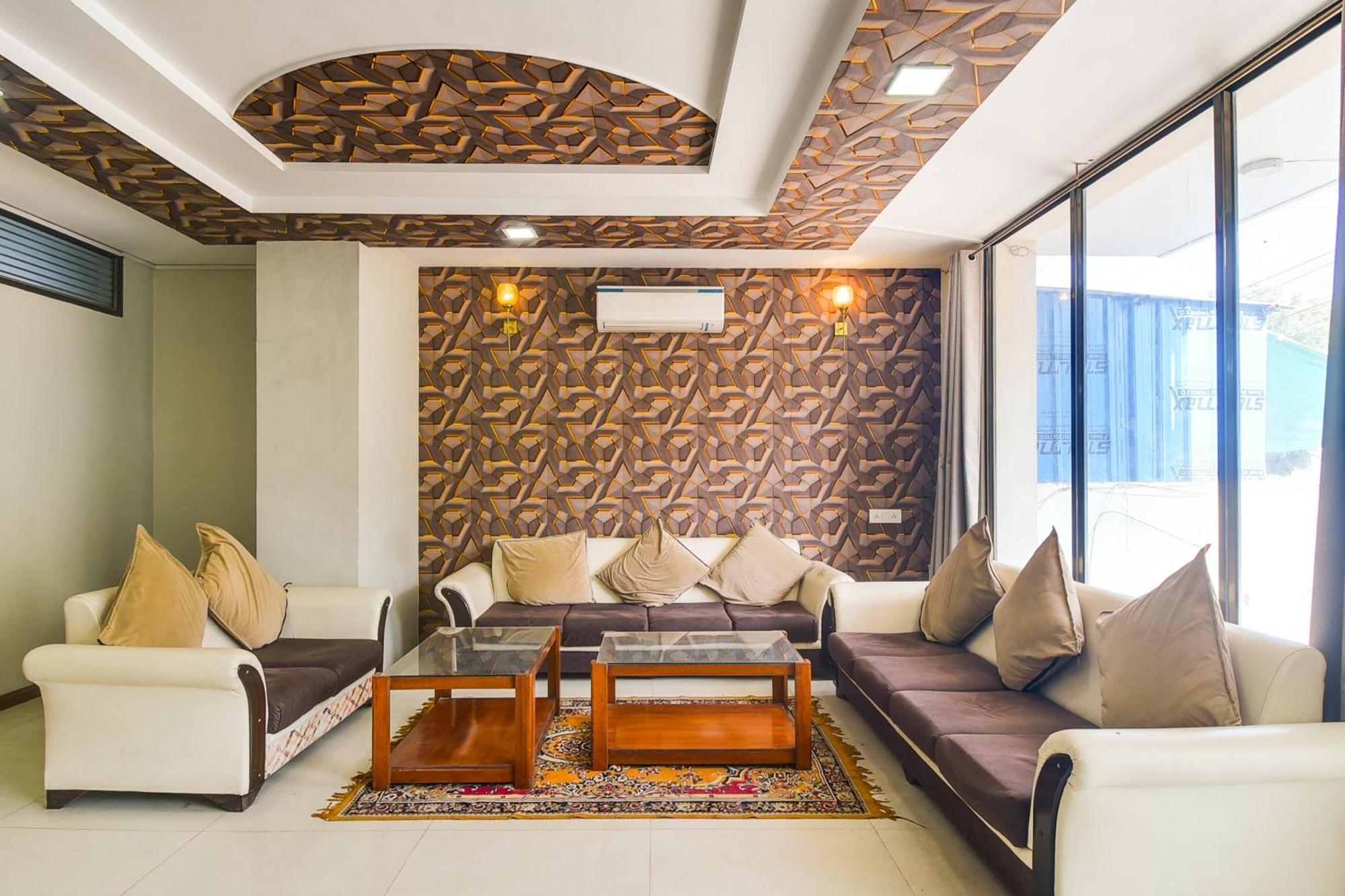 Hotel Super Townhouse Malviya Nagar Near Airport Formerly Royal Residency 3*