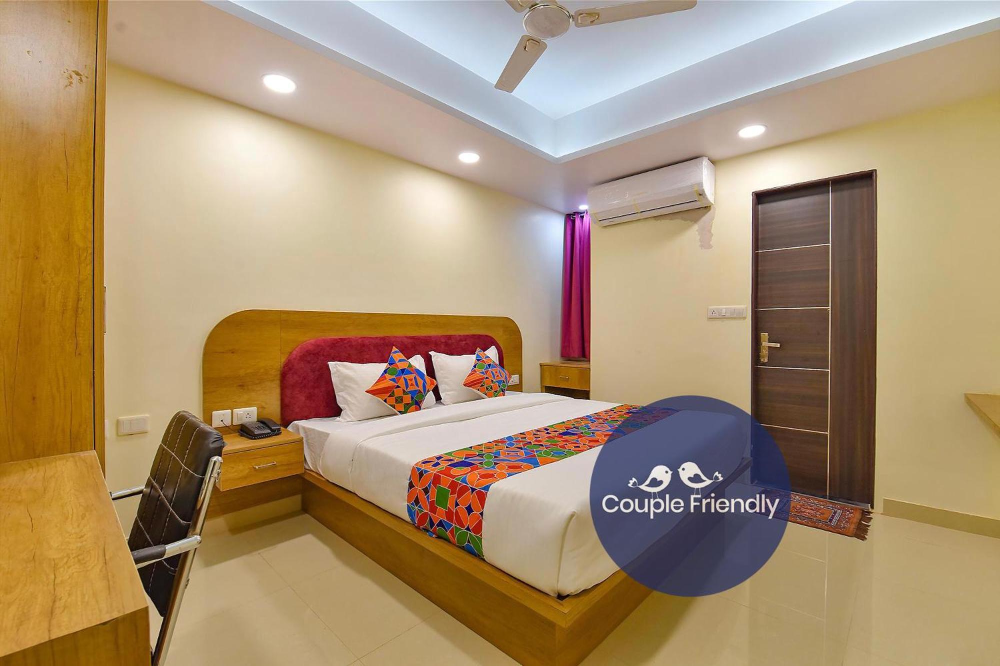 Fabhotel Pink Hotel 3*