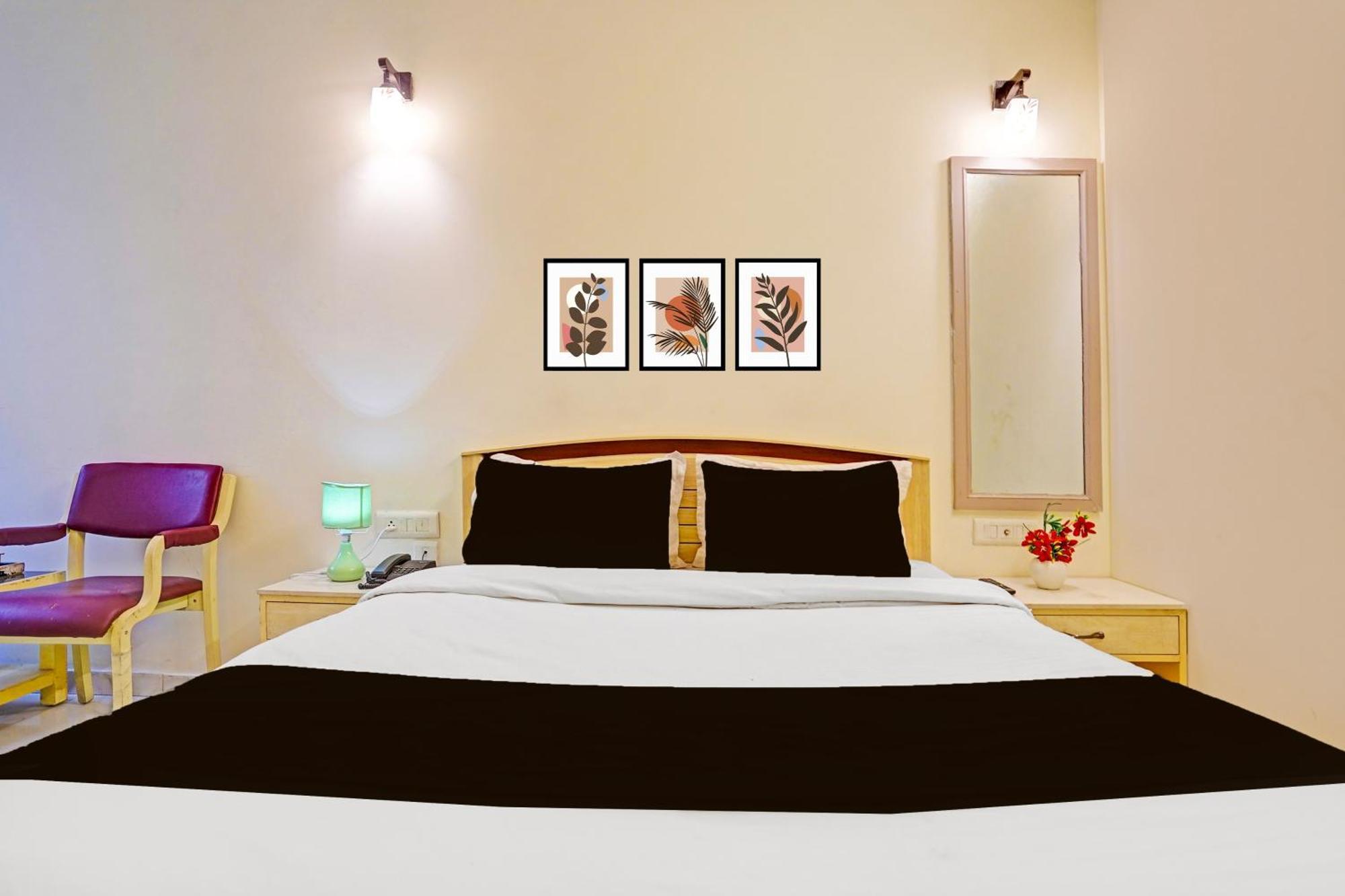 Townhouse Oak Nirman Nagar Mansarovar 4*