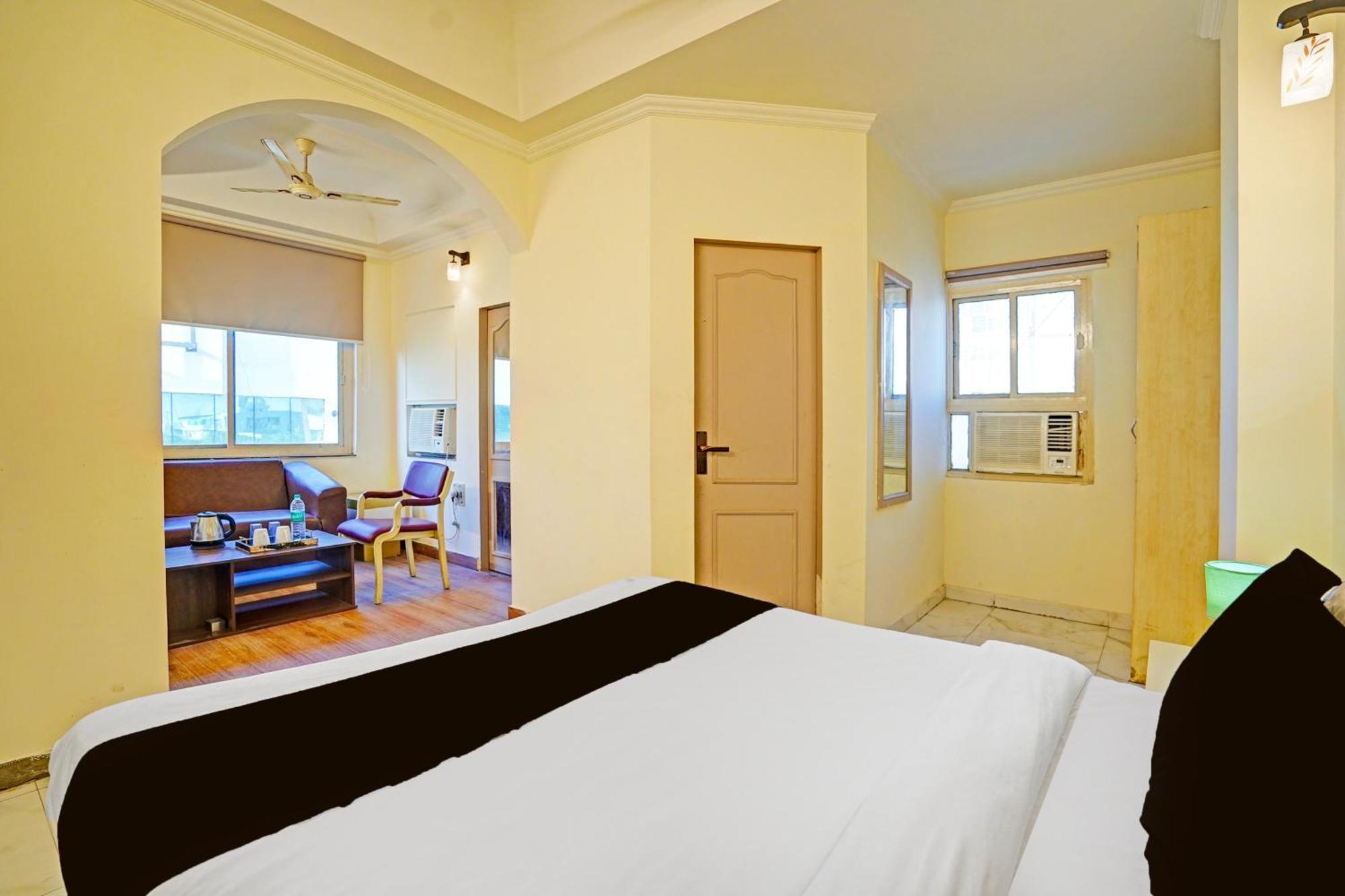 Townhouse Oak Nirman Nagar Mansarovar