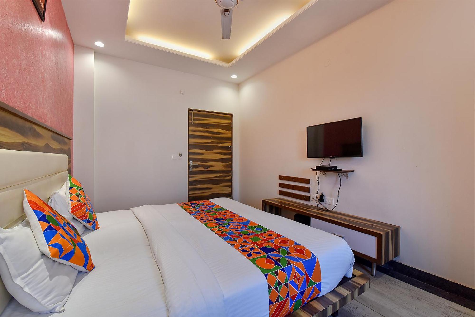Fabhotel The Wind Palace Hotel Jaipur