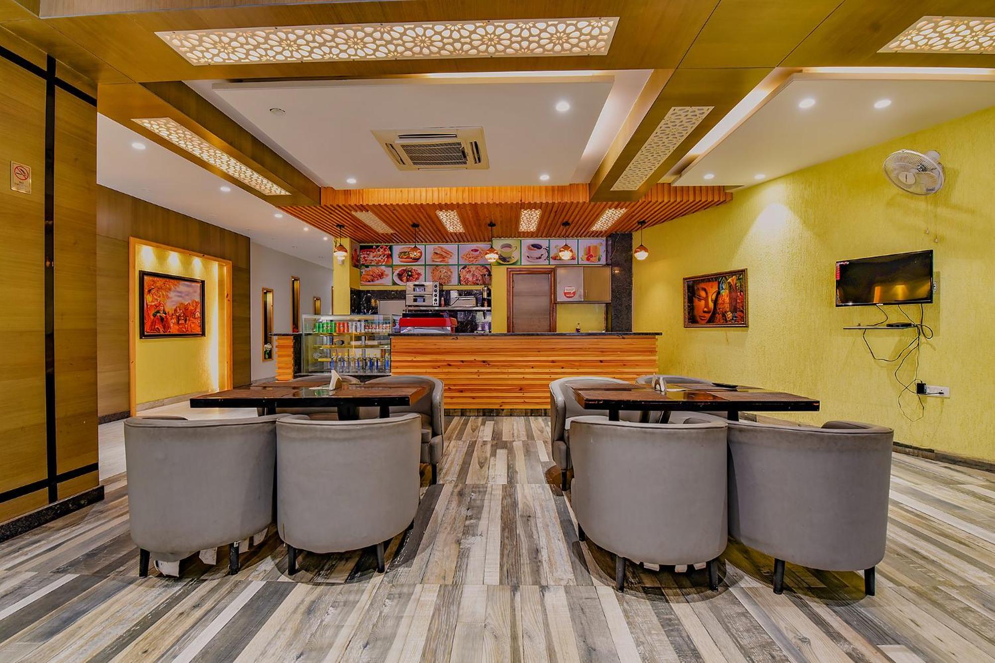 Fabhotel The Wind Palace Hotel Jaipur