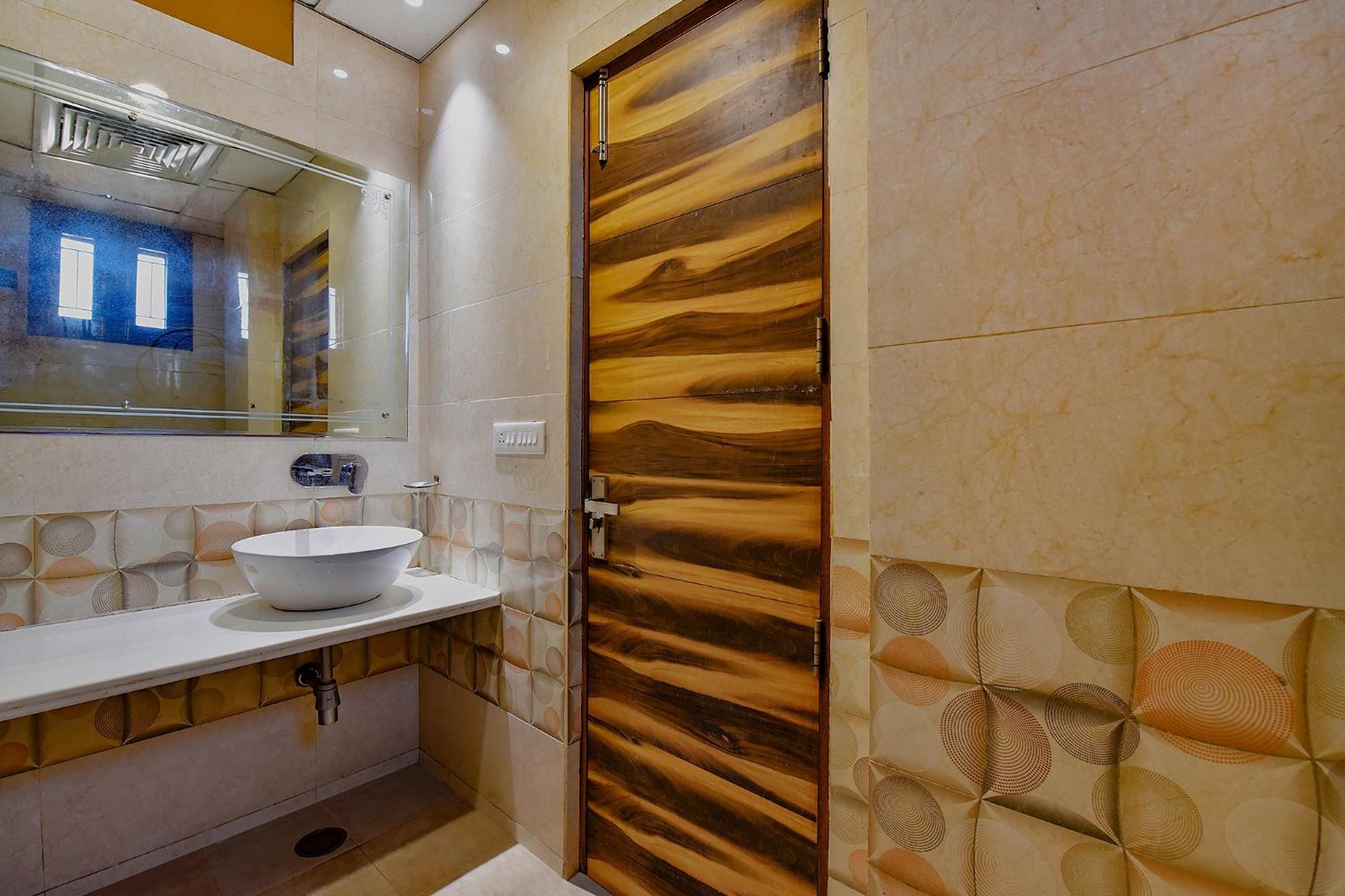 Fabhotel The Wind Palace 3*