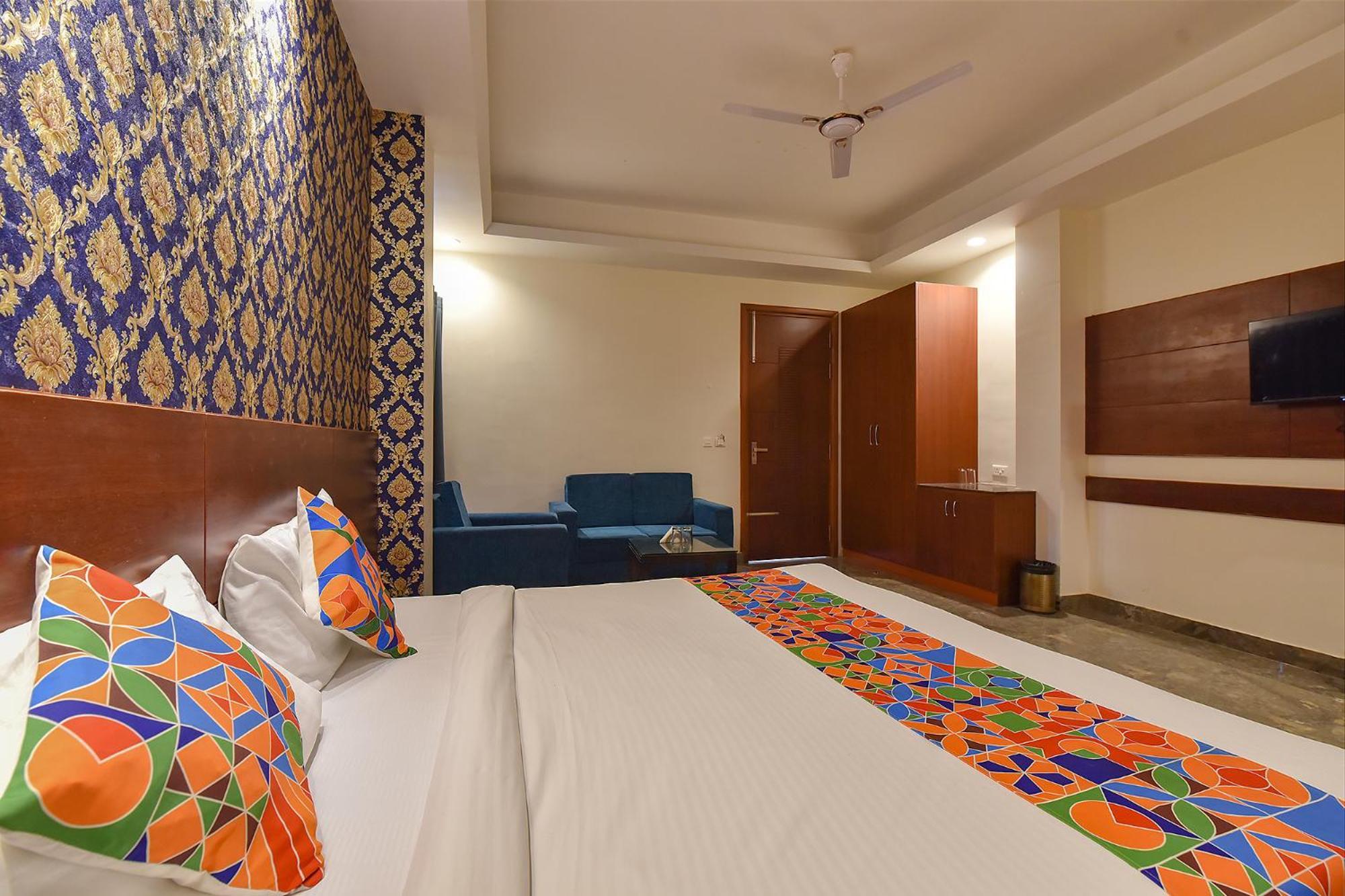 Fabhotel The Wind Palace Jaipur