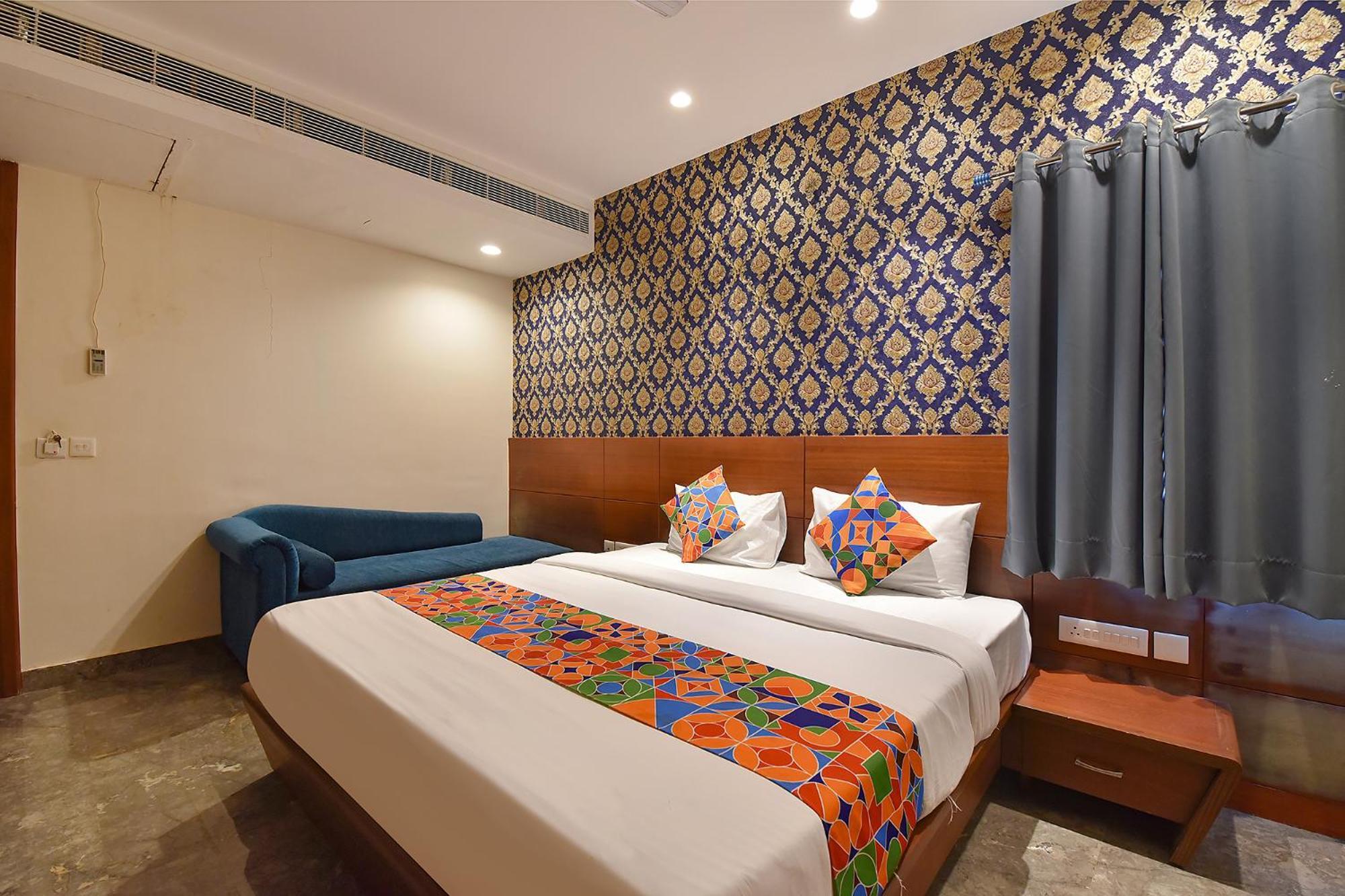Fabhotel The Wind Palace Jaipur