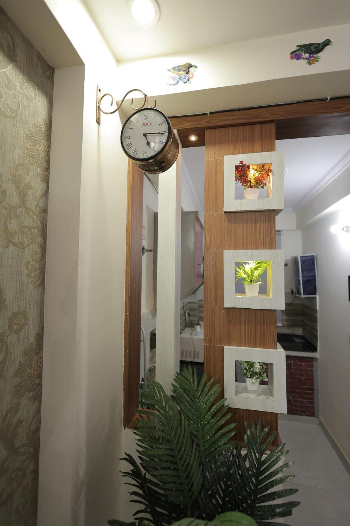 Apartment 2 Bhk Crush