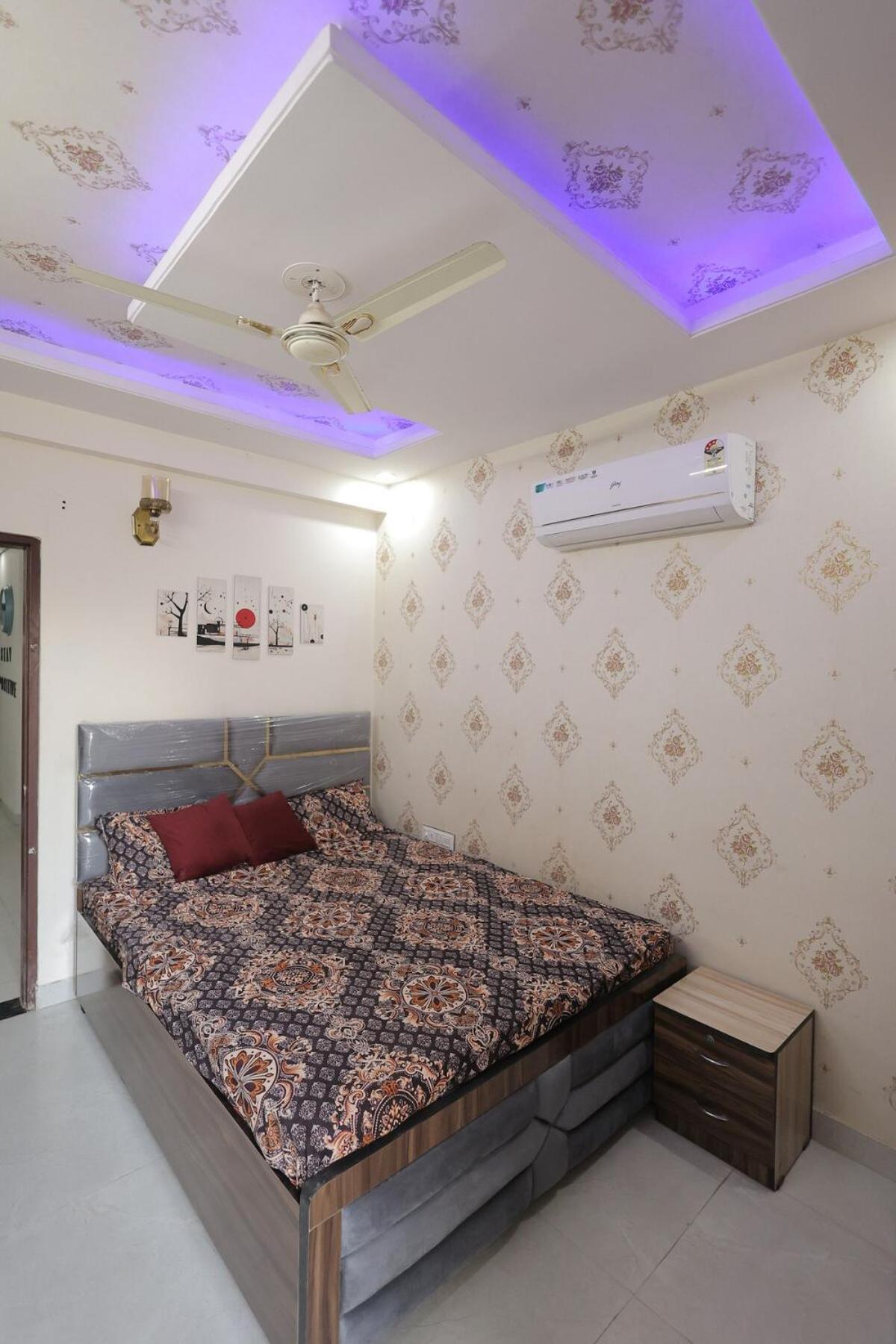 2 Bhk Crush *