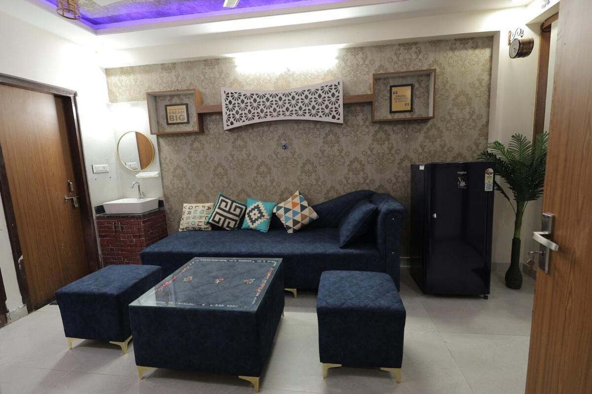 Apartment 2 Bhk Crush *