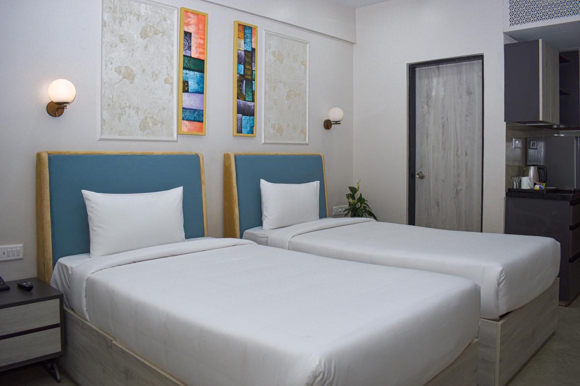 Urban By Blusalzz, - Rajasthan Hotel Jaipur