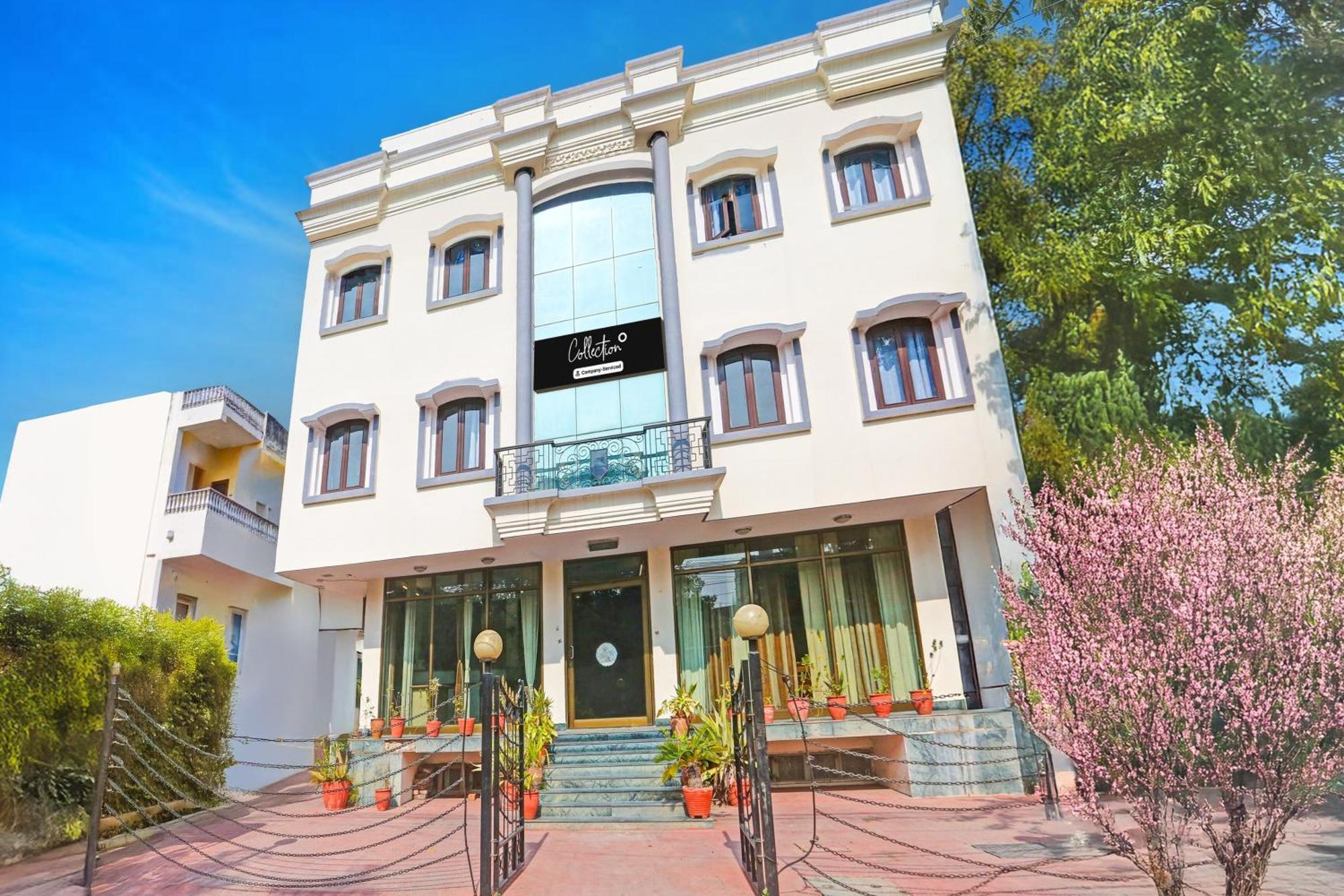 Super Collection O Bani Park Near Collectorate Circle Formerly Anuja Palace Hotel *
