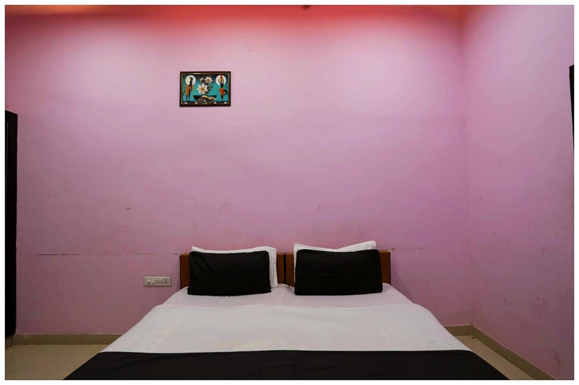 Hotel Superior Dev Near Park Jaipur