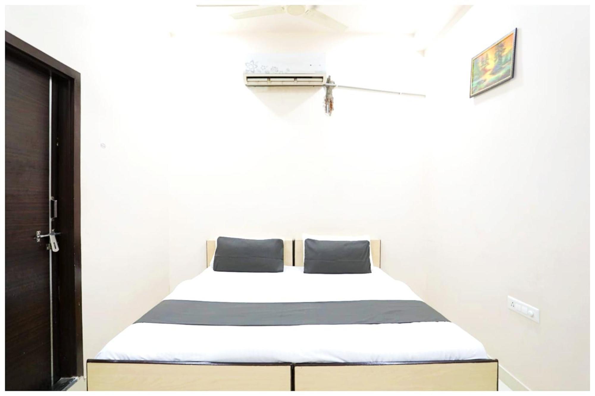Superior Dev Near Park Hotel Jaipur